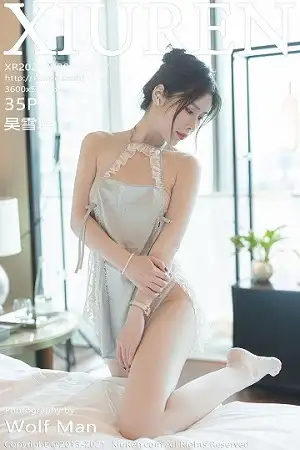 [XiuRen秀人网]No.3827_模特吴雪瑶私房床上薄透绸缎睡衣半脱秀惹火身材完美诱惑写真35P