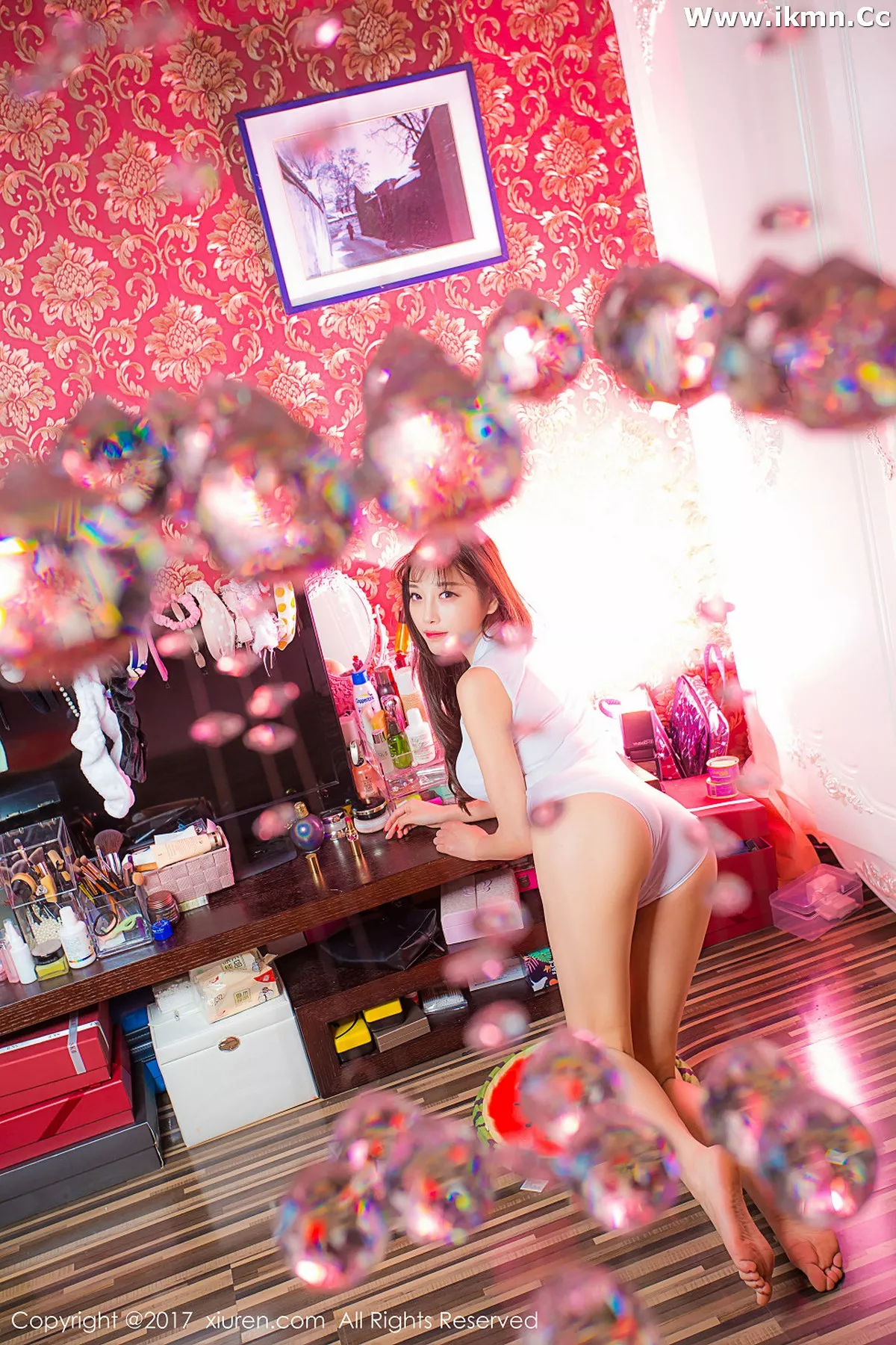 2kmn.vip_[XiuRen秀人网]No.797_甜美女神杨晨晨sugar性感女仆装秀白嫩美乳靓丽迷人写真59P