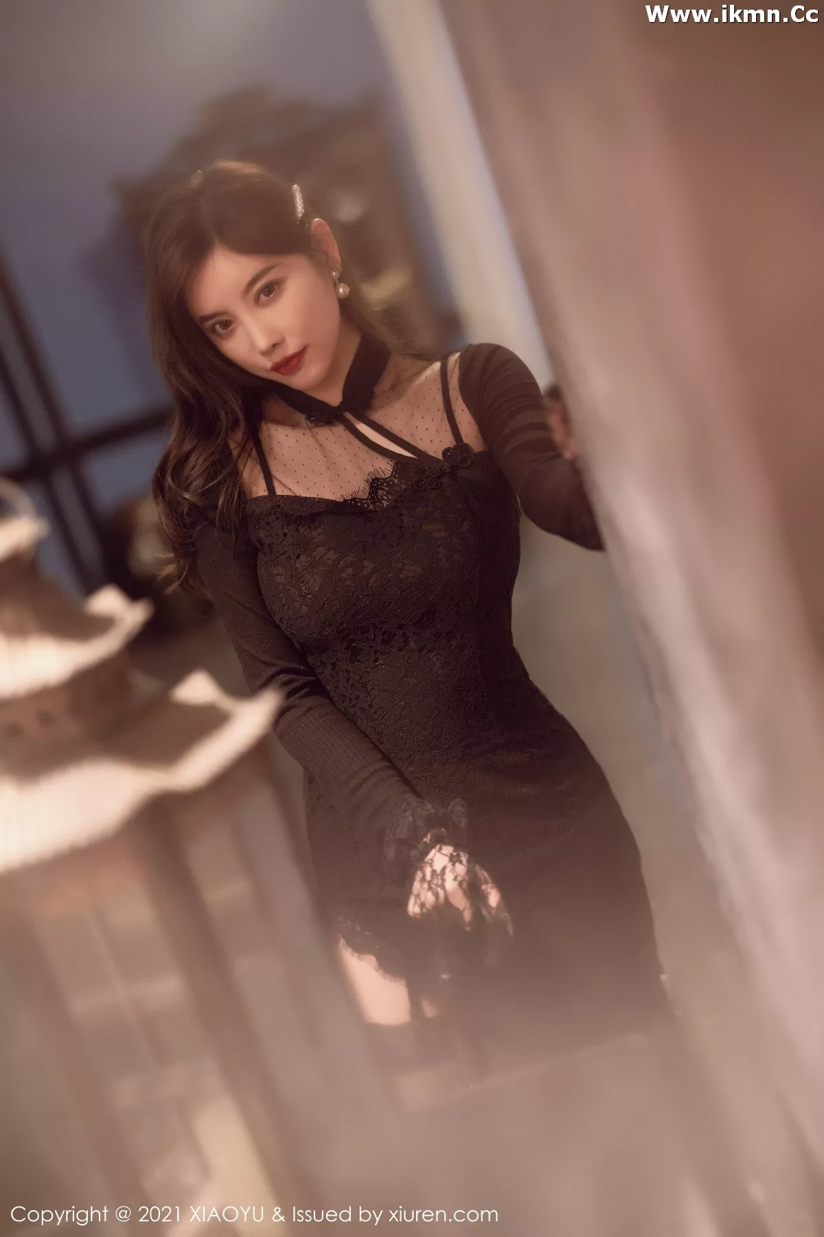 2kmn.vip_[XiaoYu画语界]Vol.612_女神杨晨晨sugar白月光与朱砂痣-下吊带黑丝秀翘臀美腿诱惑写真81P