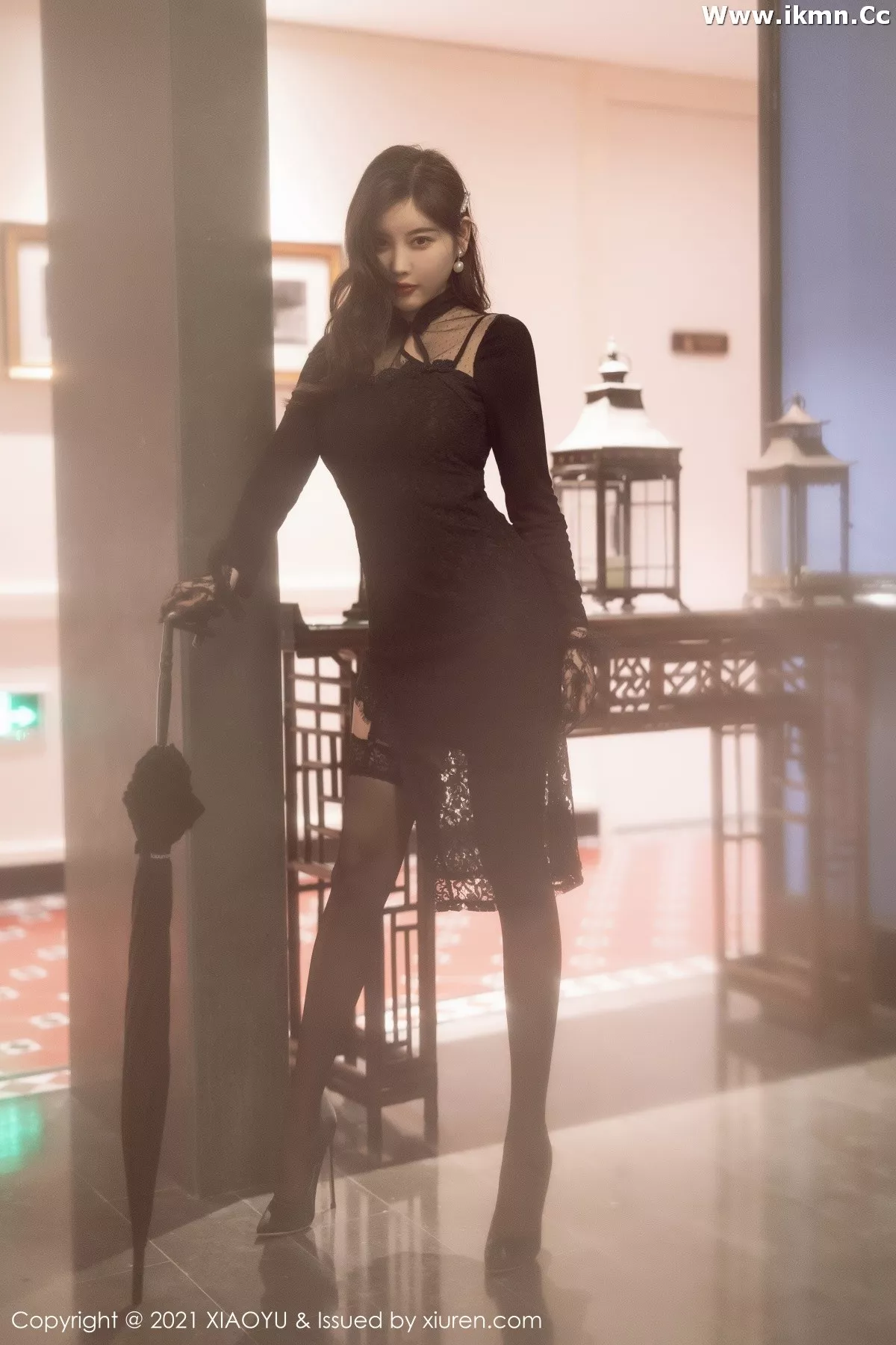 2kmn.vip_[XiaoYu画语界]Vol.612_女神杨晨晨sugar白月光与朱砂痣-下吊带黑丝秀翘臀美腿诱惑写真81P