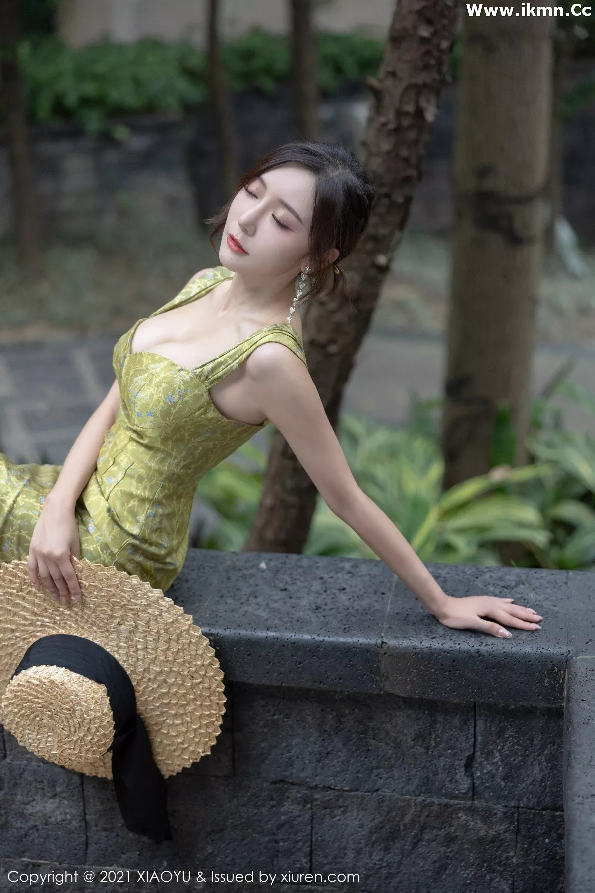 2kmn.vip_[XiaoYu画语界]Vol.624_女神王馨瑶yanni典雅多姿礼裙+薄透服饰秀火辣身材诱惑写真83P