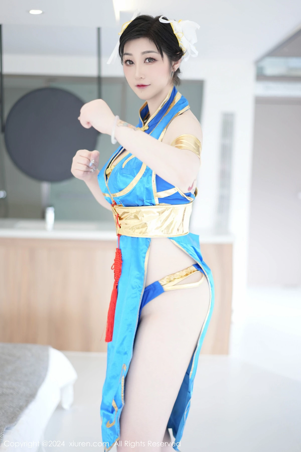 2kmn.vip_[XiuRen秀人网]No.8886_女神妲己_Toxic性感蓝色造型服饰露蓝色内衣秀丰满身材诱惑写真73P