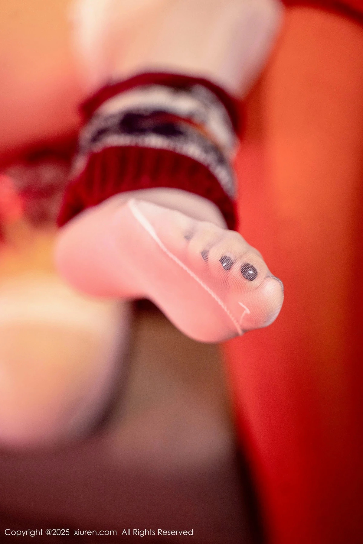 2kmn.vip_[XiuRen秀人网]No.9789_模特沐娜娜新年主题性感情趣内衣配白丝袜秀惹火身材诱惑写真88P