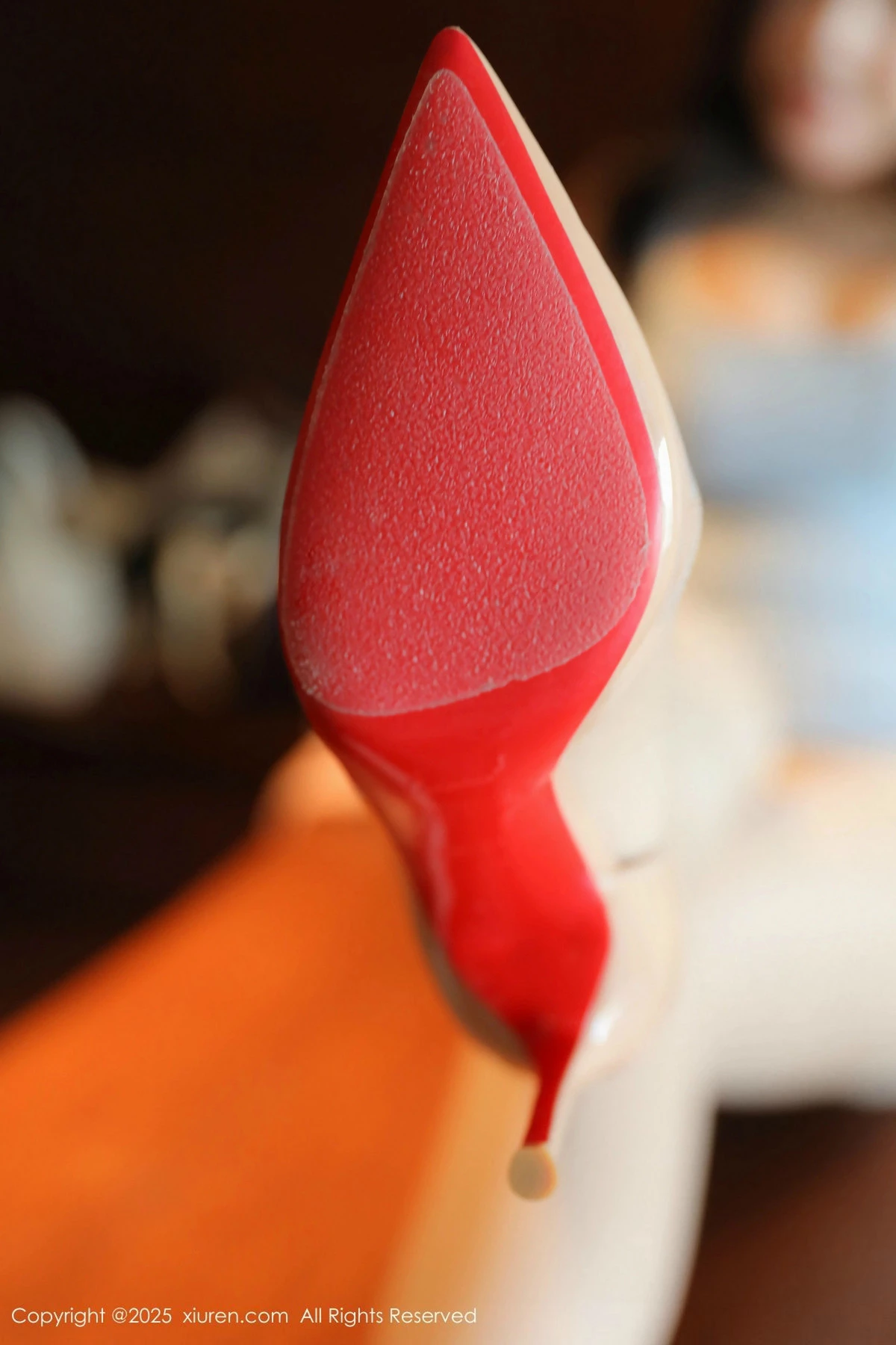 2kmn.vip_[XiuRen秀人网]No.9801_模特希雅sia私房性感白色蕾丝内衣配超薄肉丝秀丰腴身材诱惑写真83P