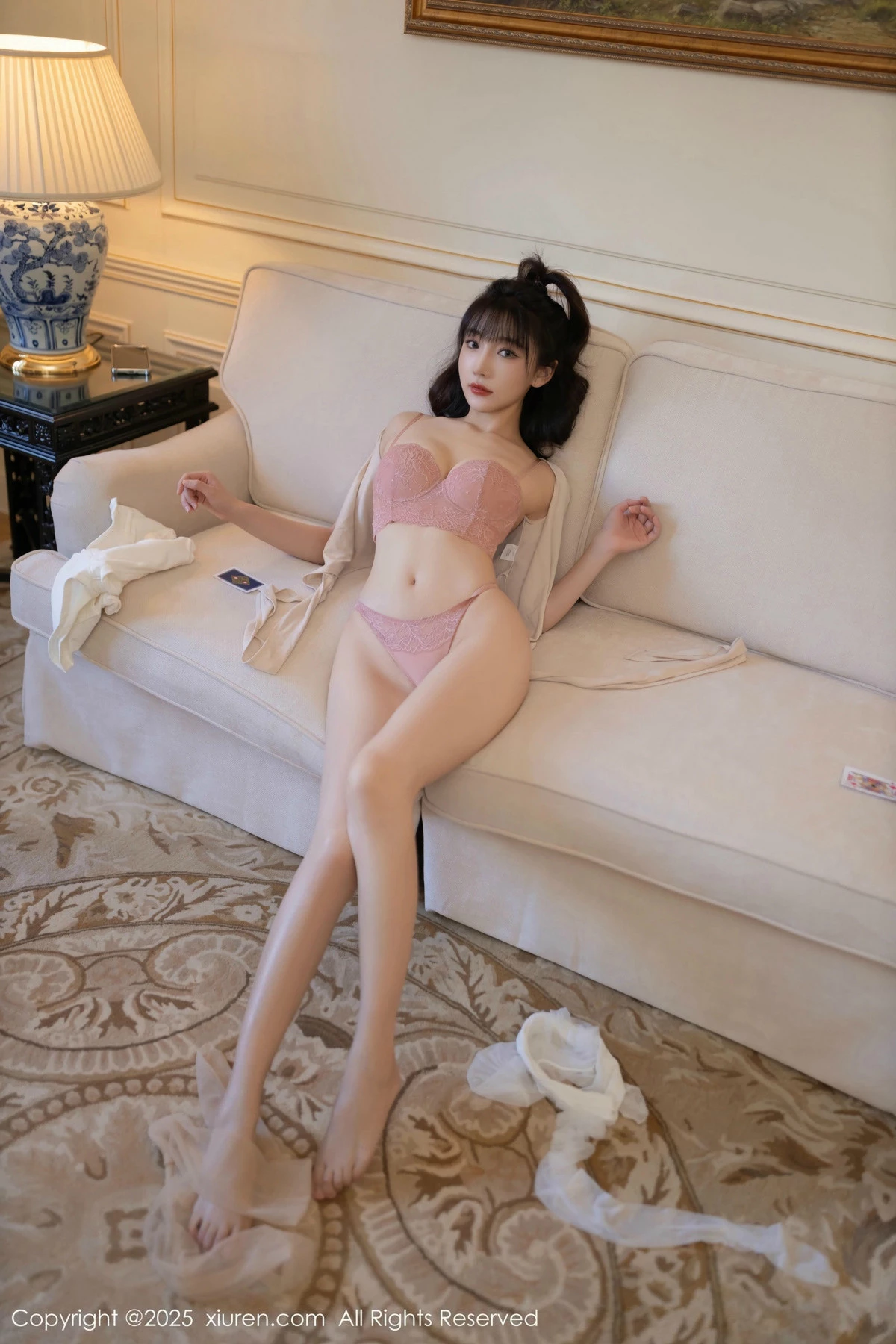 2kmn.vip_[XiuRen秀人网]No.9806_模特合集陆萱萱＆安然anran性感姐妹花蕾丝内衣撩人诱惑写真80P