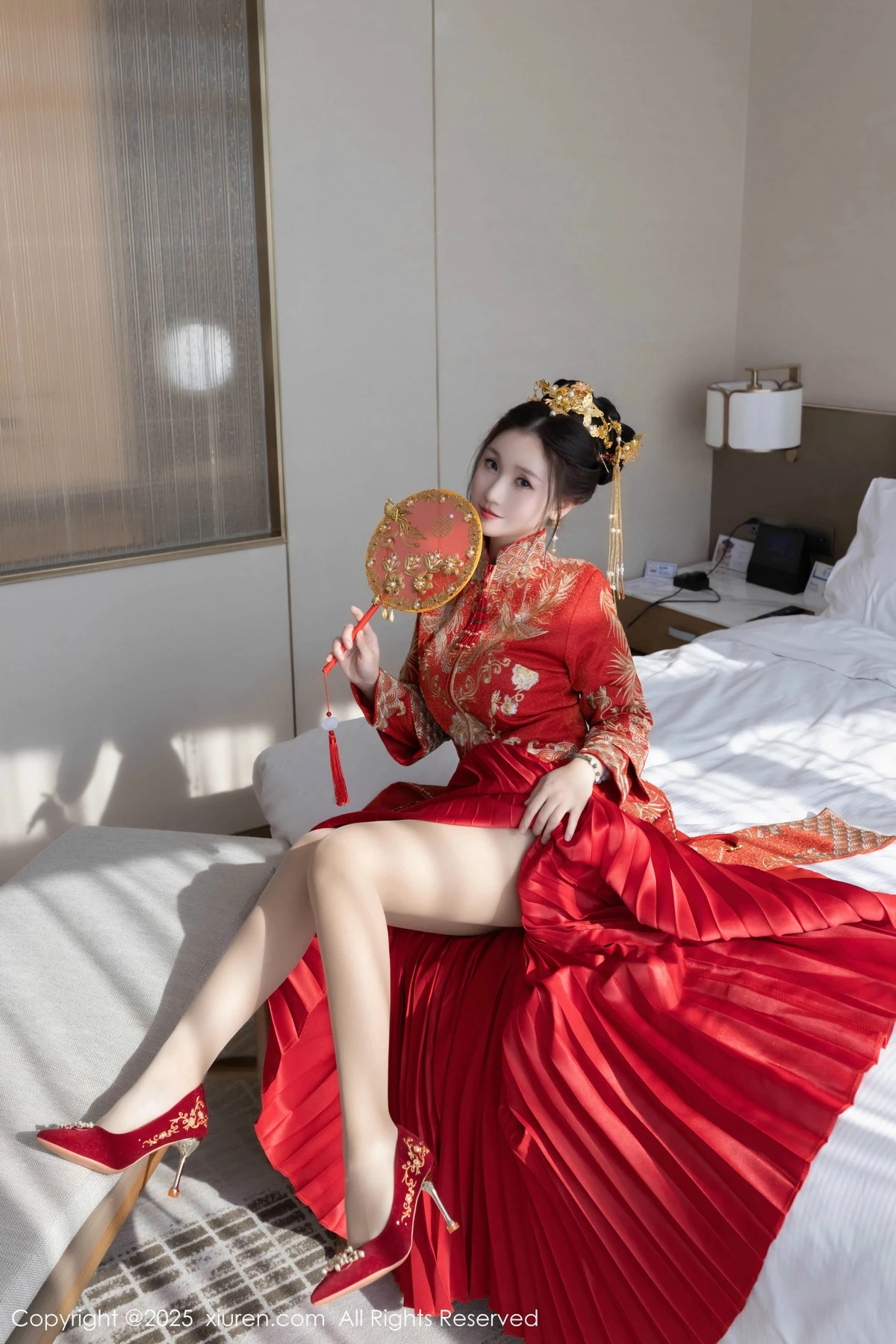 2kmn.vip_[XiuRen秀人网]No.9811_模特杏子Yada性感新娘装红色情趣内衣配超薄肉丝秀美腿诱惑写真84P