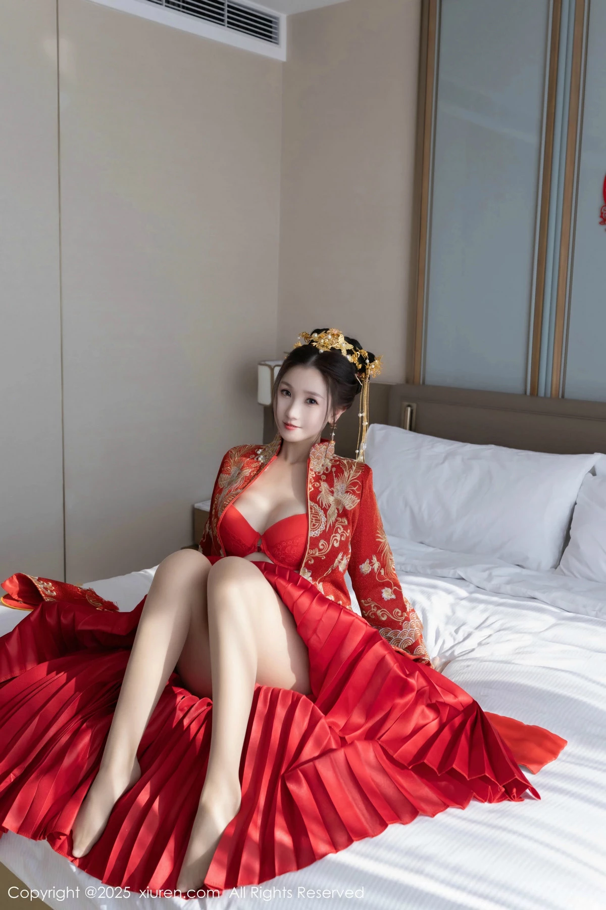 2kmn.vip_[XiuRen秀人网]No.9811_模特杏子Yada性感新娘装红色情趣内衣配超薄肉丝秀美腿诱惑写真84P