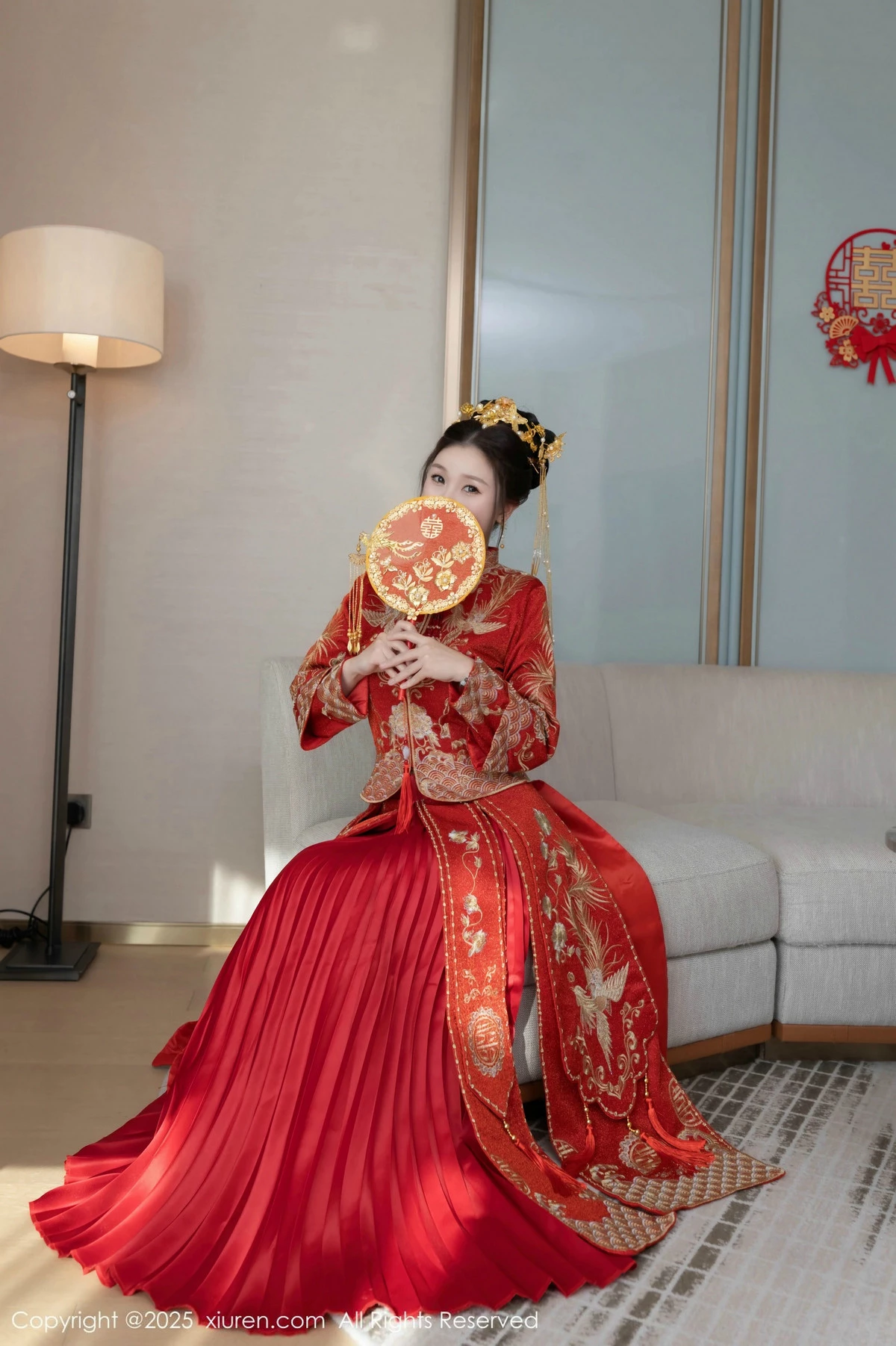 2kmn.vip_[XiuRen秀人网]No.9811_模特杏子Yada性感新娘装红色情趣内衣配超薄肉丝秀美腿诱惑写真84P