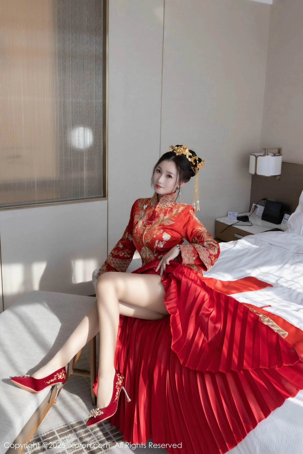 2kmn.vip_[XiuRen秀人网]No.9811_模特杏子Yada性感新娘装红色情趣内衣配超薄肉丝秀美腿诱惑写真84P