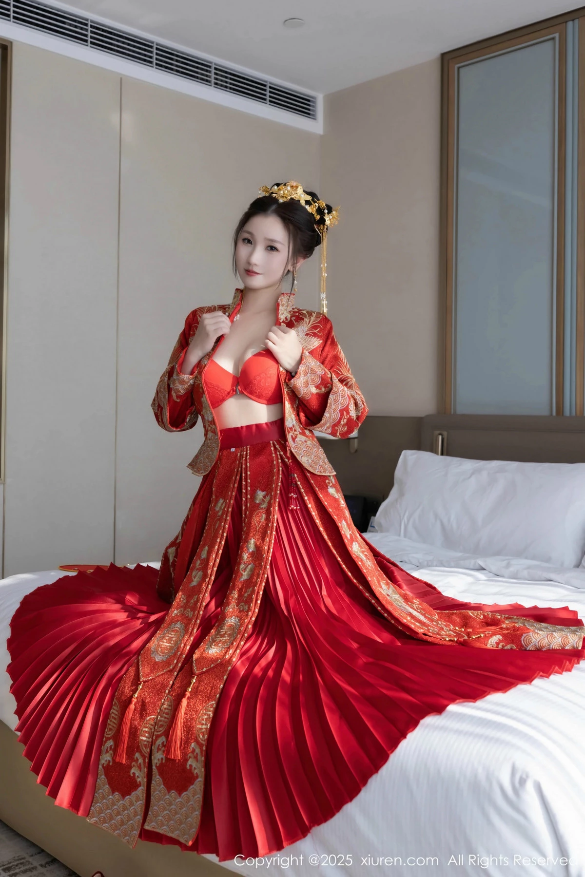 2kmn.vip_[XiuRen秀人网]No.9811_模特杏子Yada性感新娘装红色情趣内衣配超薄肉丝秀美腿诱惑写真84P