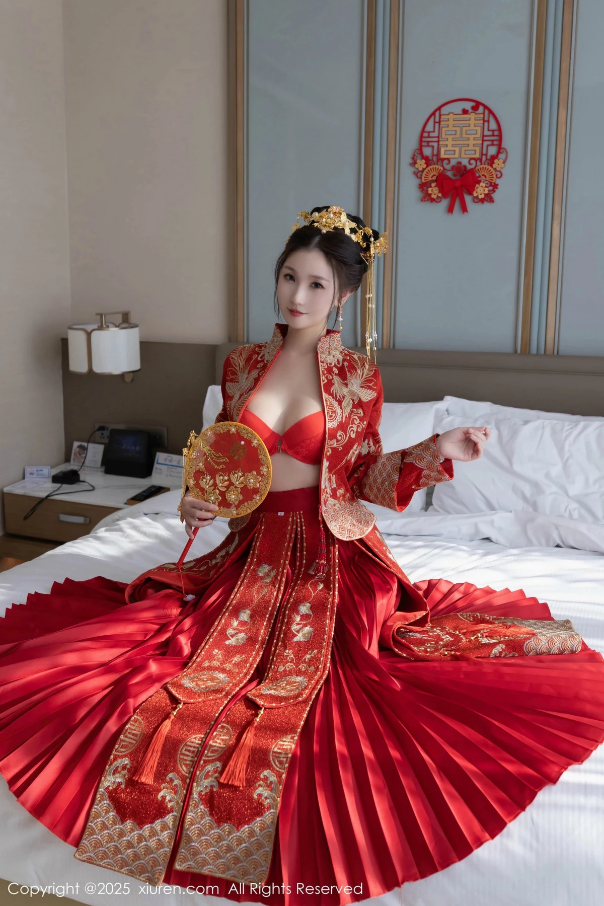 2kmn.vip_[XiuRen秀人网]No.9811_模特杏子Yada性感新娘装红色情趣内衣配超薄肉丝秀美腿诱惑写真84P