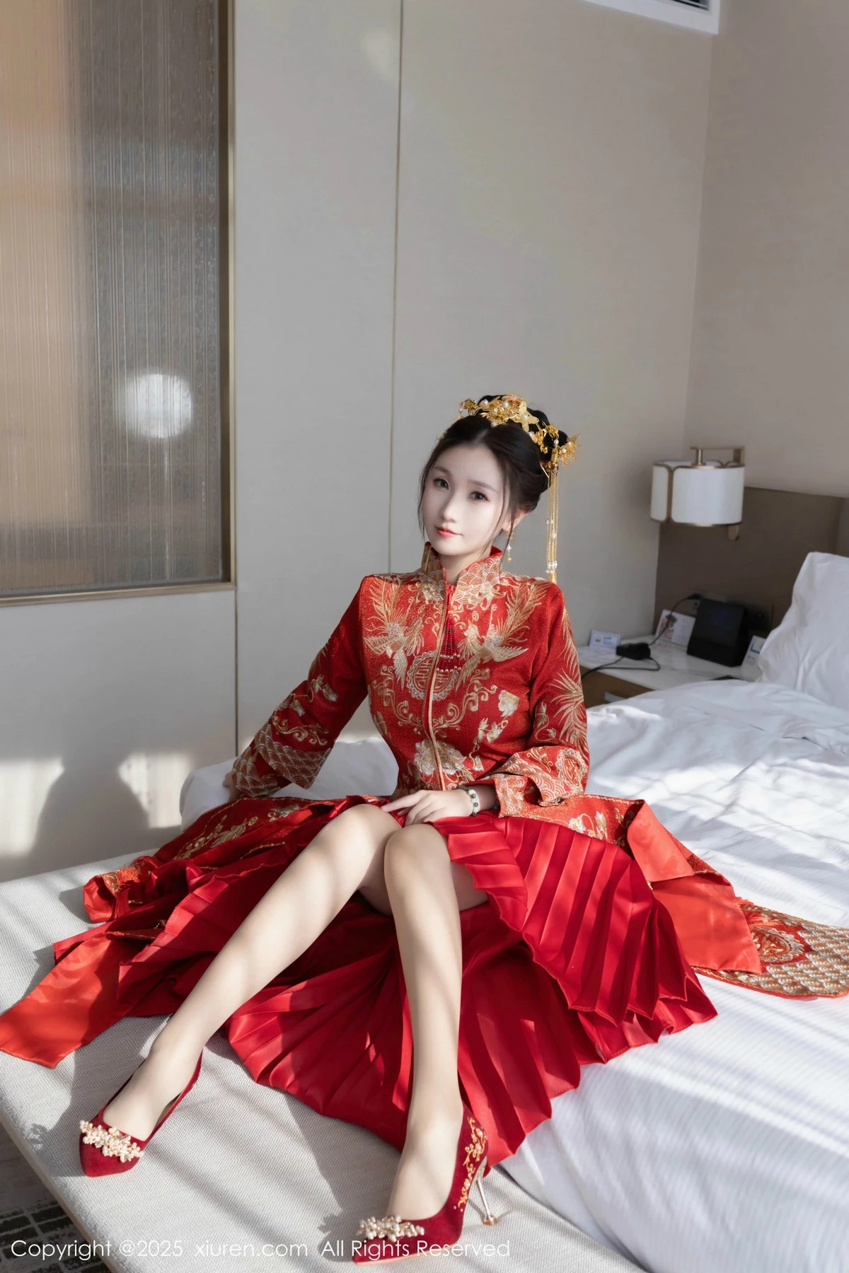 2kmn.vip_[XiuRen秀人网]No.9811_模特杏子Yada性感新娘装红色情趣内衣配超薄肉丝秀美腿诱惑写真84P