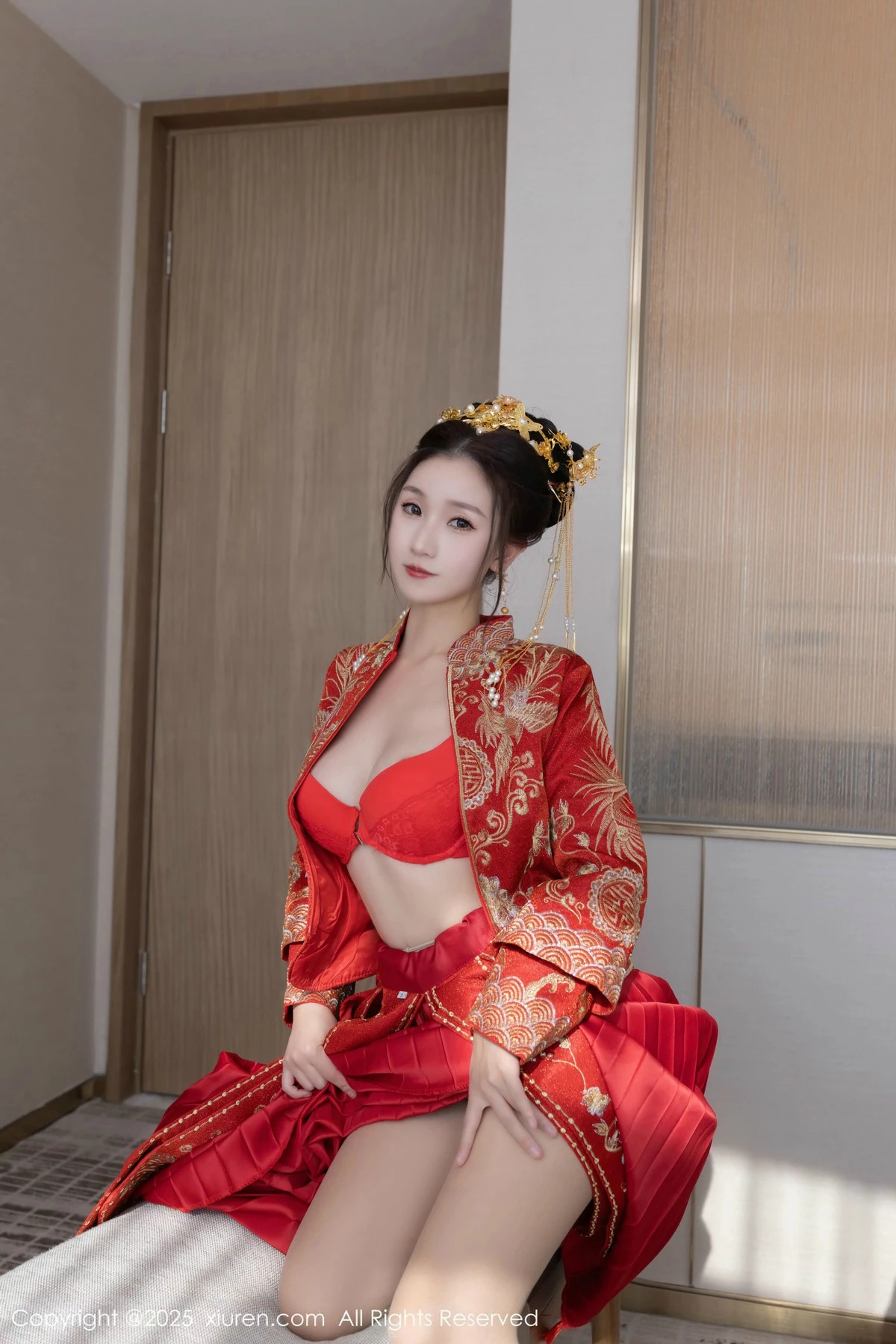 2kmn.vip_[XiuRen秀人网]No.9811_模特杏子Yada性感新娘装红色情趣内衣配超薄肉丝秀美腿诱惑写真84P