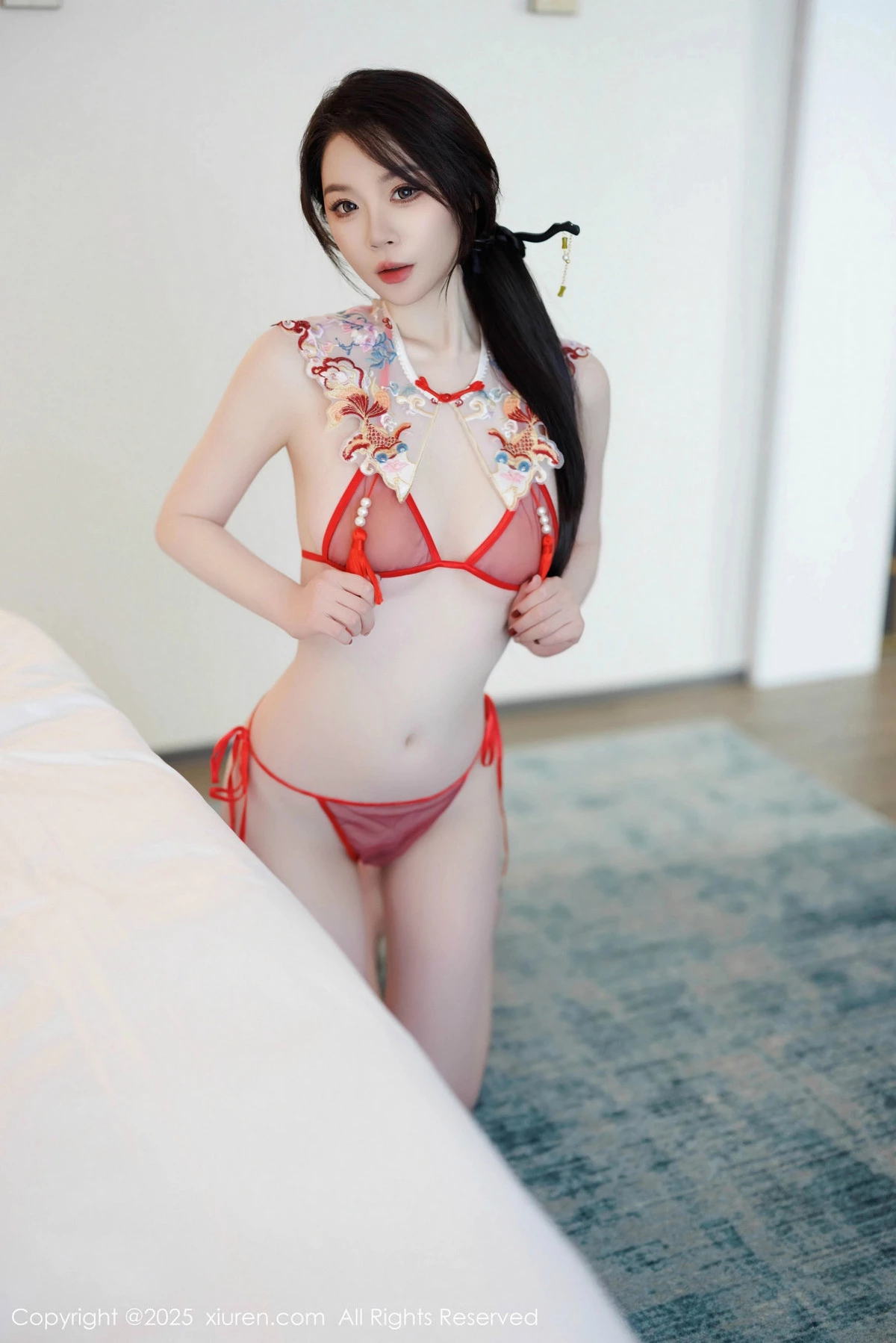 2kmn.vip_[XiuRen秀人网]No.9812_模特梦心玥性感红色旗袍服饰露红色内衣秀高挑曼妙身姿诱惑写真91P