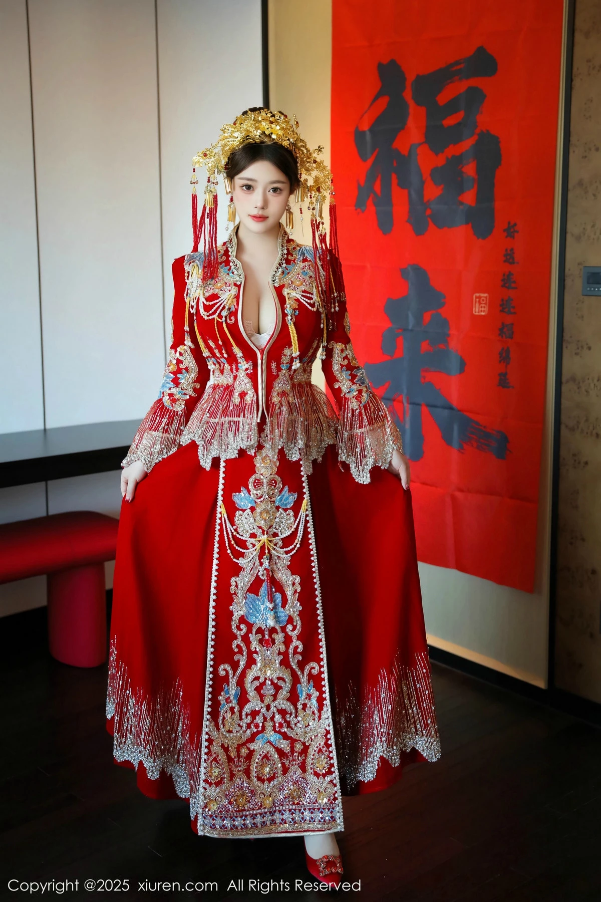 2kmn.vip_[XiuRen秀人网]No.9823_模特蛋蛋宝新年主题性感红色新娘装露白色内衣秀丰腴身材诱惑写真79P