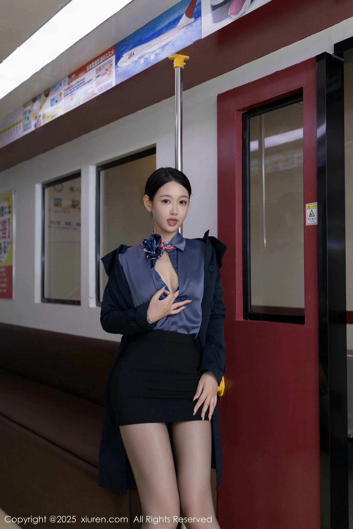 2kmn.vip_[XiuRen秀人网]No.9824_模特唐安琪性感深色空姐制服露蓝色蕾丝内衣秀曼妙身姿诱惑写真83P