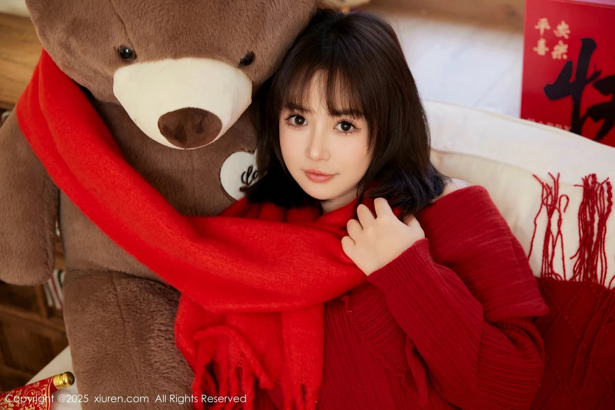 2kmn.vip_[XiuRen秀人网]No.9818_模特养乐多Doll新年主题性感喜庆红色内衣秀完美身材诱惑写真66P