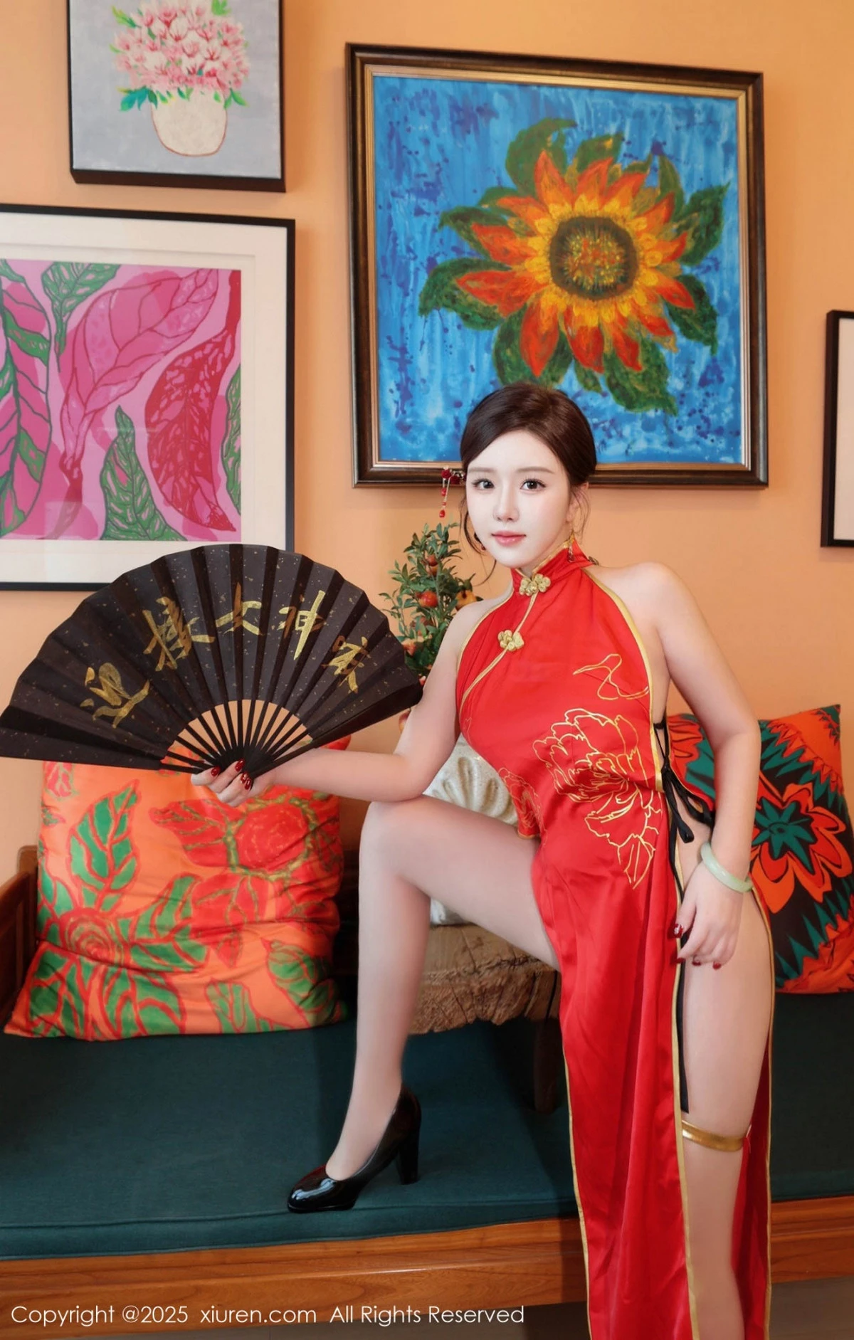 2kmn.vip_[XiuRen秀人网]No.9834_模特小薯条nienie性感红色旗袍配红丝吊袜秀曼妙身姿诱惑写真131P