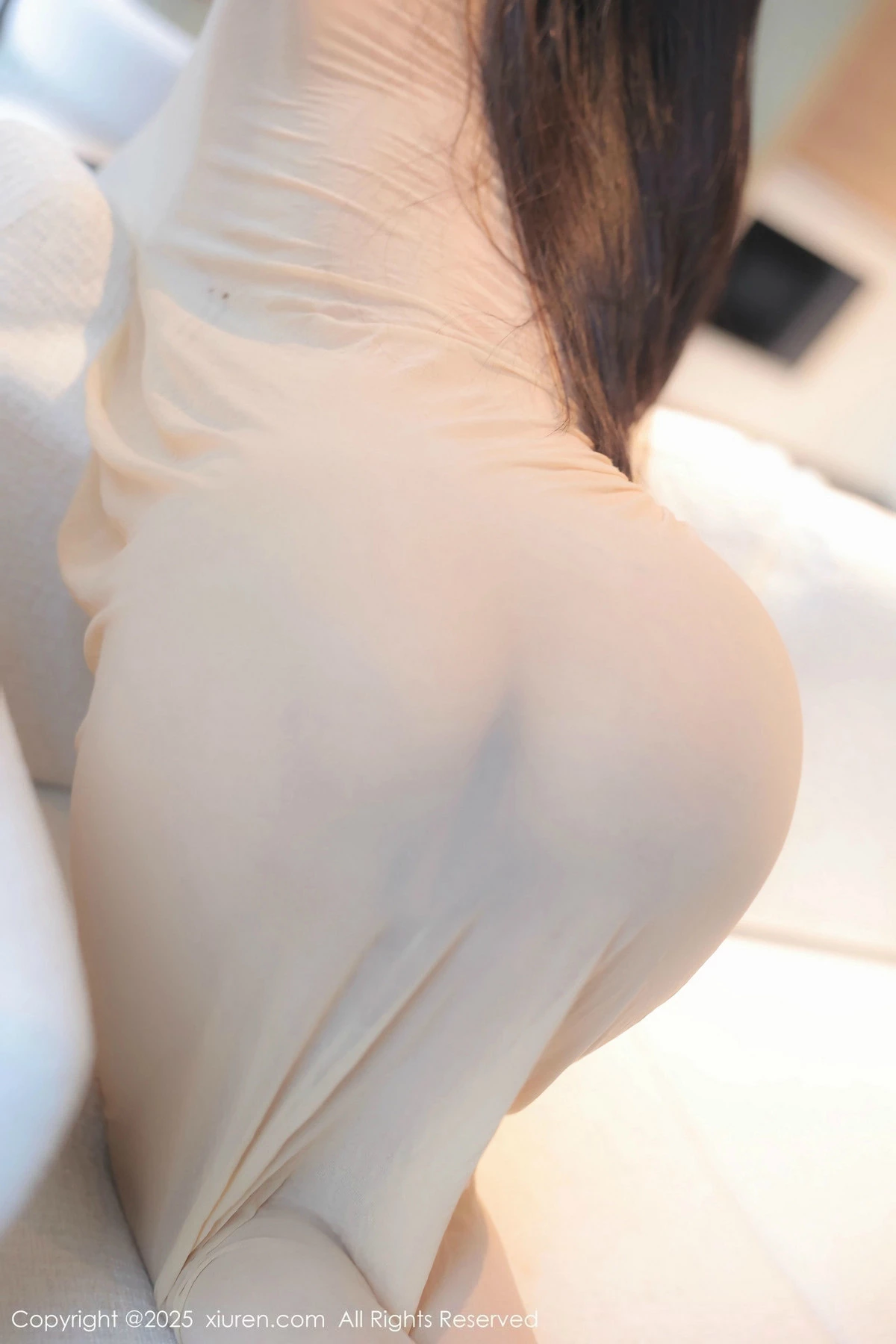 2kmn.vip_[XiuRen秀人网]No.9825_新人模特余安安性感超薄原色丝袜连体衣秀凹凸身材惹火诱惑写真83P