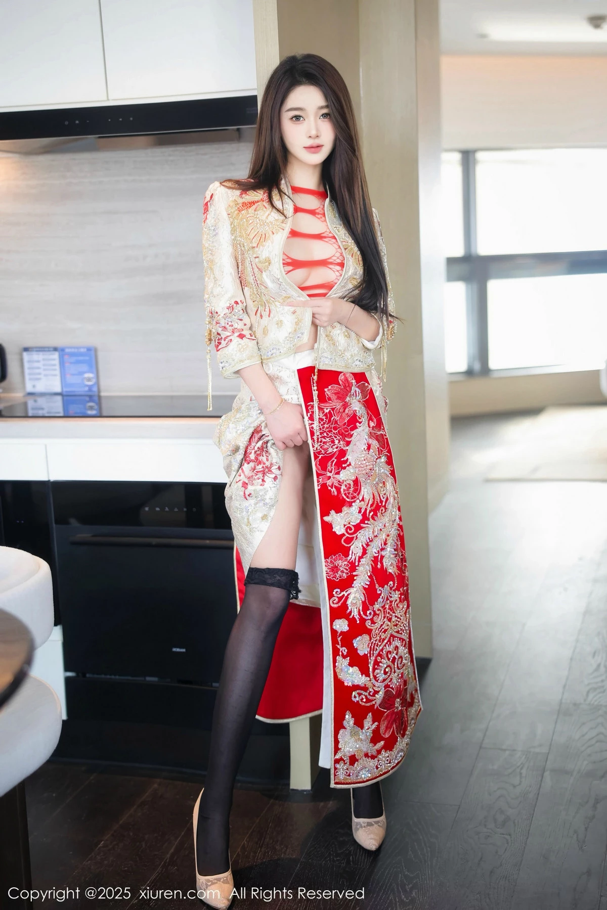 2kmn.vip_[XiuRen秀人网]No.9833_模特Candy糖糖性感喜庆服饰露红色情趣服饰秀丰腴身材诱惑写真88P