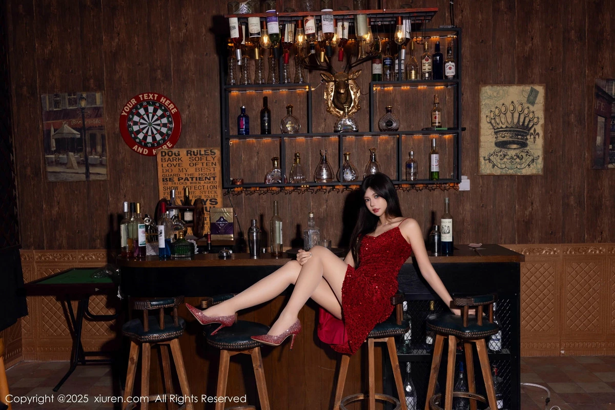 2kmn.vip_[XiuRen秀人网]No.9828_女神绮里嘉ula性感红色吊带短裙配超薄肉丝秀曼妙身姿诱惑写真82P