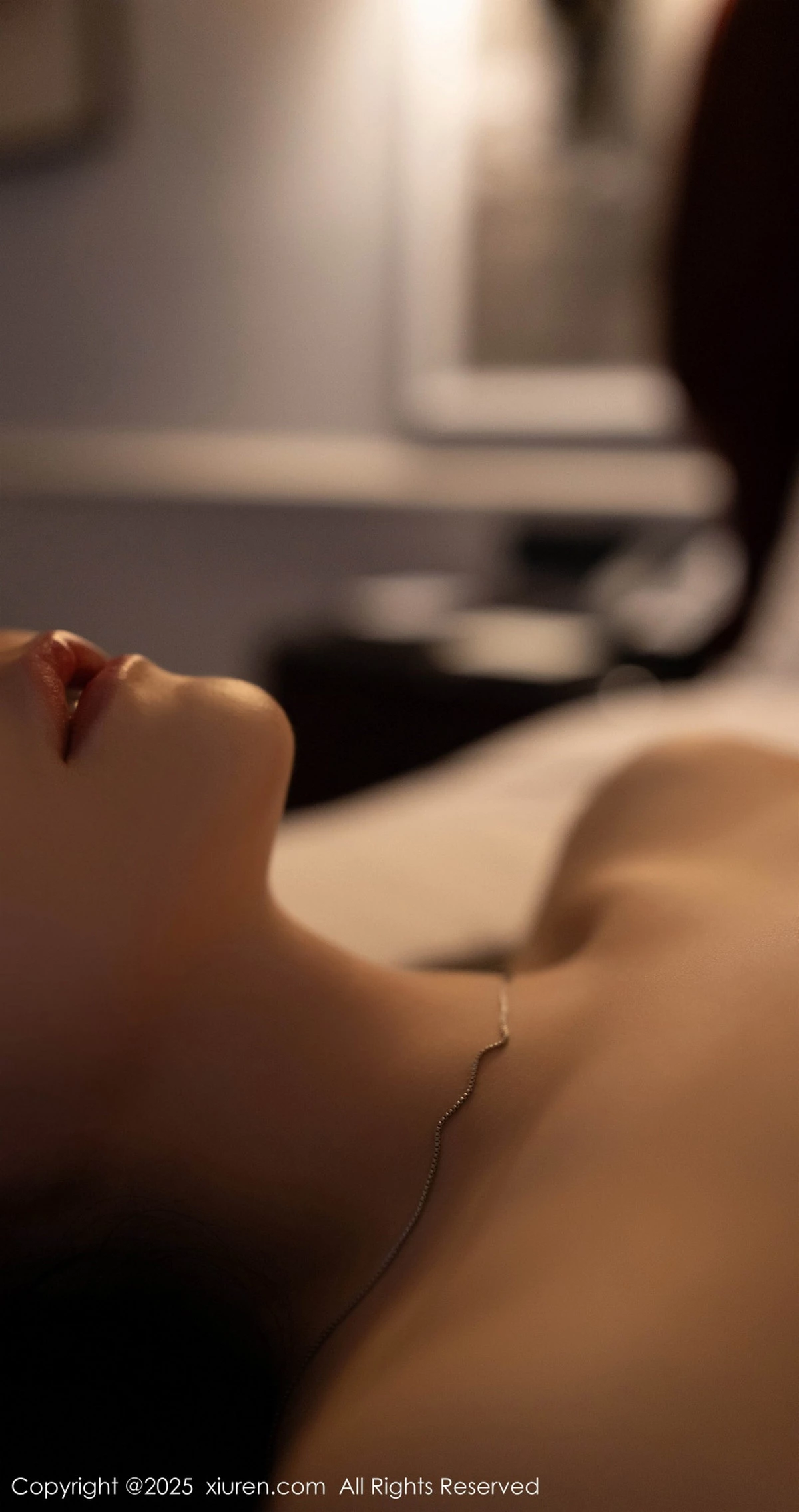 2kmn.vip_[XiuRen秀人网]No.9835_模特鱼子酱Fish性感黑色皮质服饰配超薄黑丝秀曼妙身材诱惑写真80P