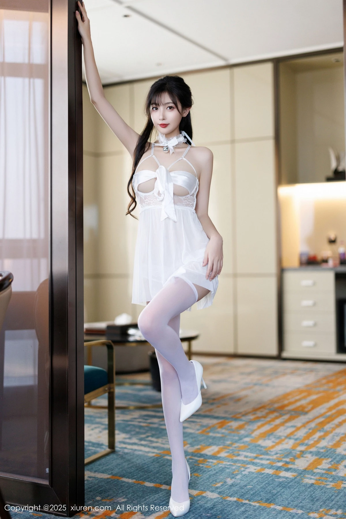 2kmn.vip_[XiuRen秀人网]No.9863_模特林星阑性感浅色连衣短裙+白色情趣内衣秀曼妙身姿诱惑写真83P