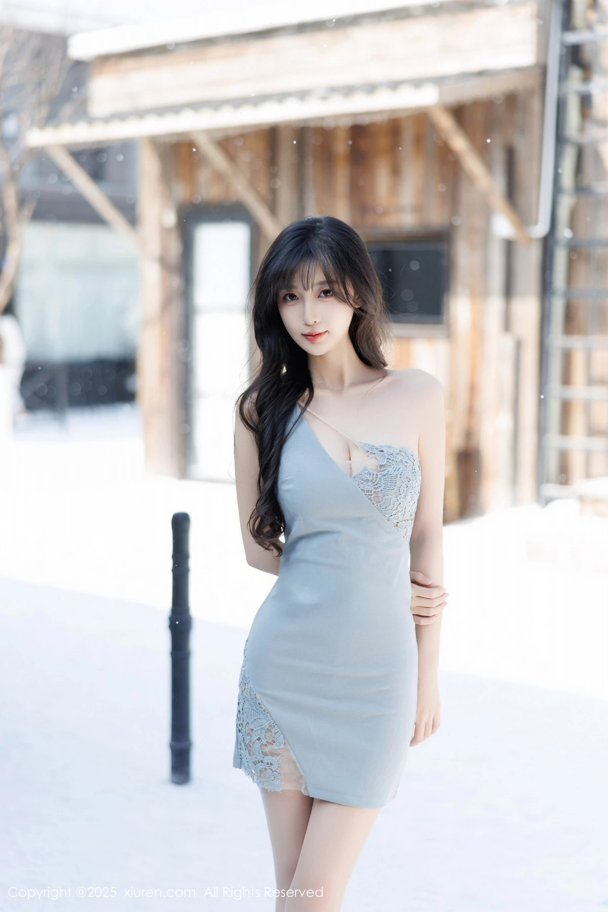 2kmn.vip_[XiuRen秀人网]No.9863_模特林星阑性感浅色连衣短裙+白色情趣内衣秀曼妙身姿诱惑写真83P