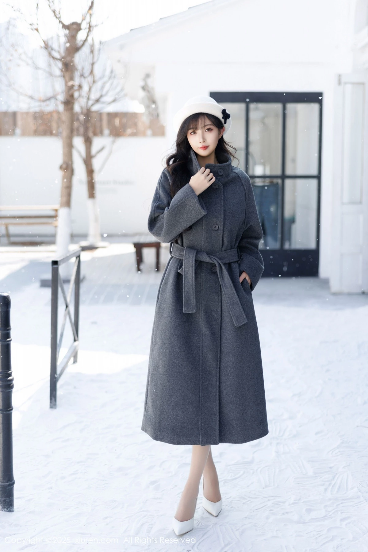 2kmn.vip_[XiuRen秀人网]No.9863_模特林星阑性感浅色连衣短裙+白色情趣内衣秀曼妙身姿诱惑写真83P