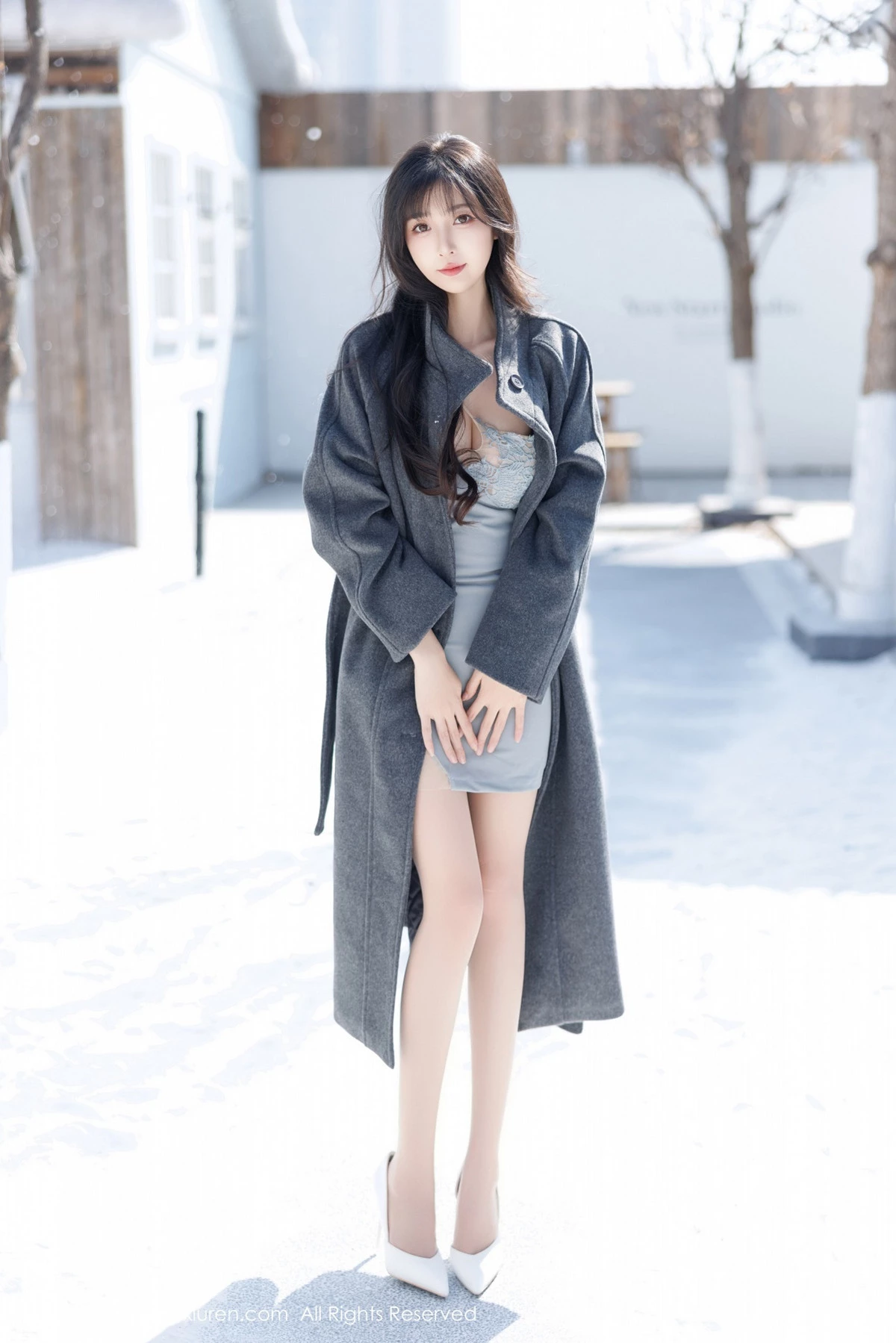 2kmn.vip_[XiuRen秀人网]No.9863_模特林星阑性感浅色连衣短裙+白色情趣内衣秀曼妙身姿诱惑写真83P