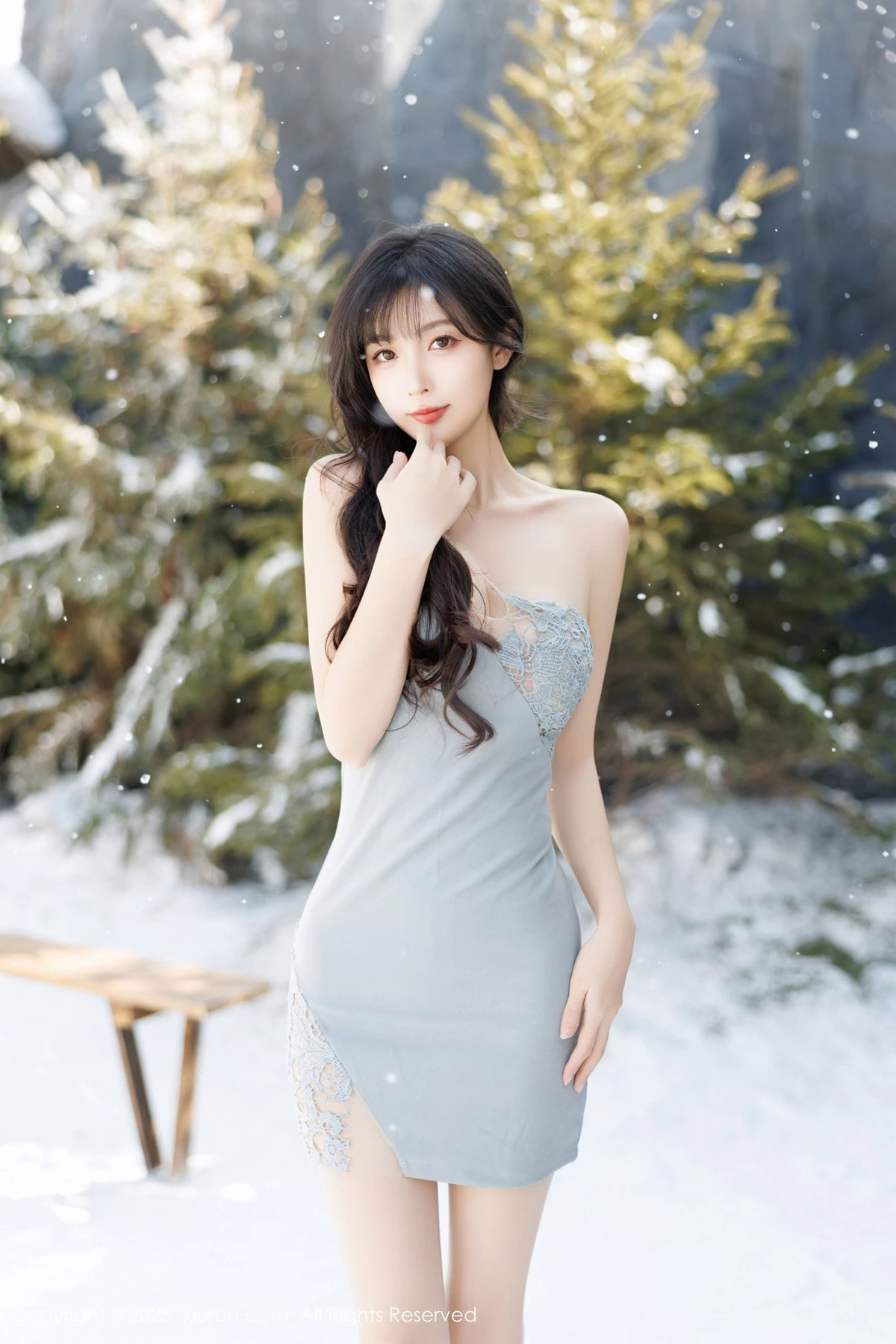 2kmn.vip_[XiuRen秀人网]No.9863_模特林星阑性感浅色连衣短裙+白色情趣内衣秀曼妙身姿诱惑写真83P