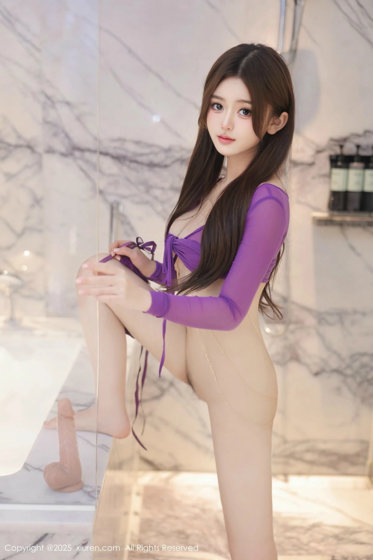 2kmn.vip_[XiuRen秀人网]No.9876_模特媃柔rourou私房性感紫色情趣服饰秀惹火身材撩人诱惑写真80P