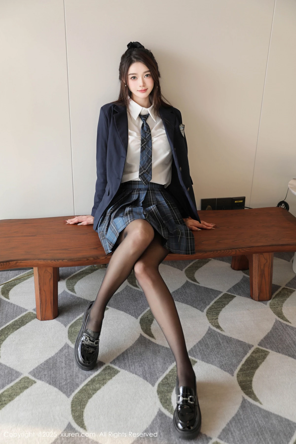 2kmn.vip_[XiuRen秀人网]No.9888_模特Candy糖糖性感JK制服配超薄黑丝秀丰腴身材完美诱惑写真87P