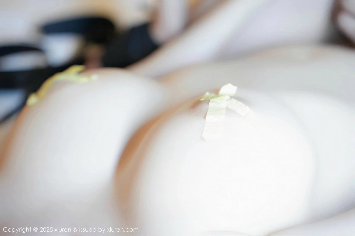 2kmn.vip_[XiuRen秀人网]No.9882_模特合集美少女@性感姐妹花私房黑色情趣服饰秀惹火身材诱惑写真55P