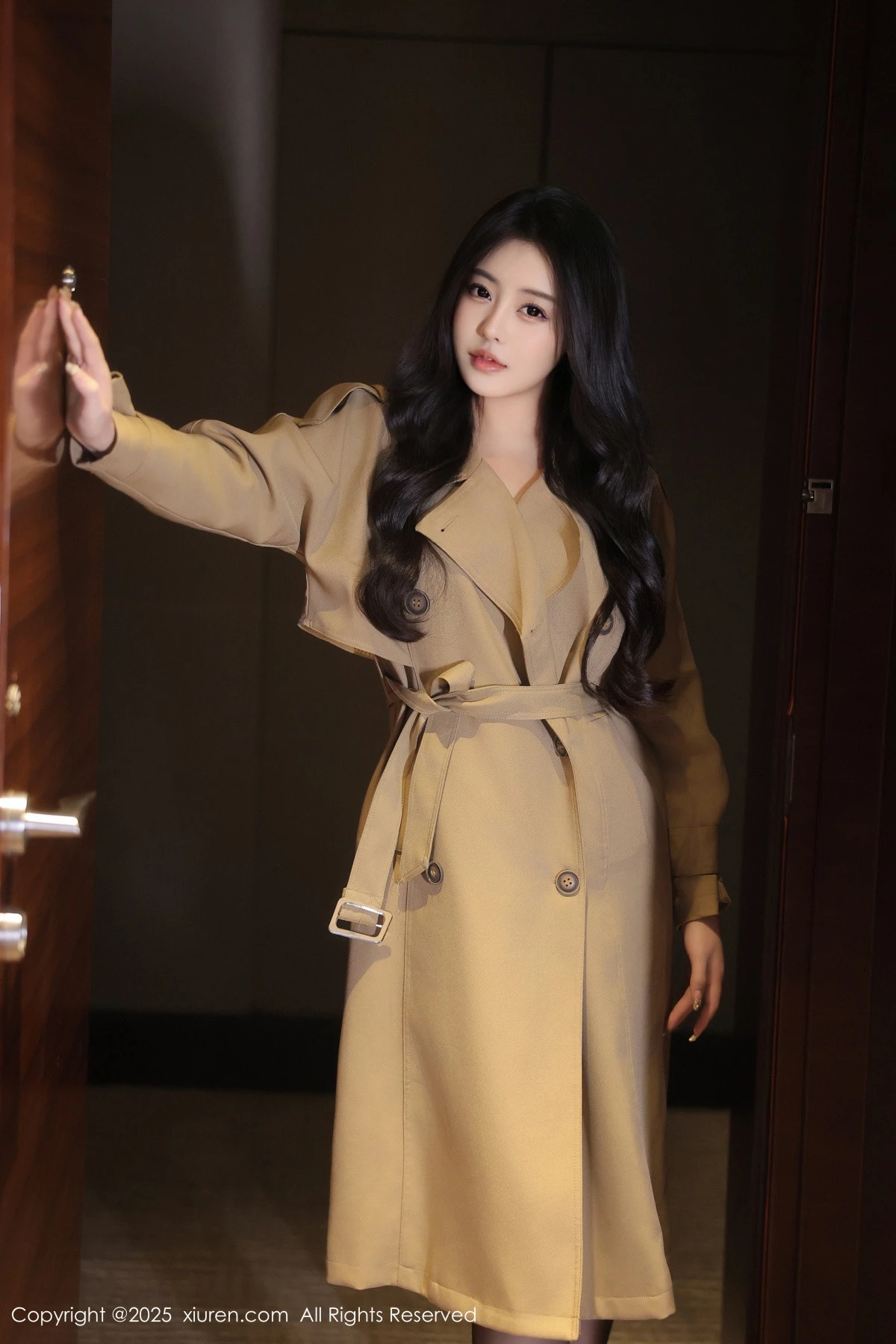 2kmn.vip_[XiuRen秀人网]No.9758_新人模特希雅sia性感黑色情趣内衣配超薄黑丝秀丰腴身材诱惑写真76P