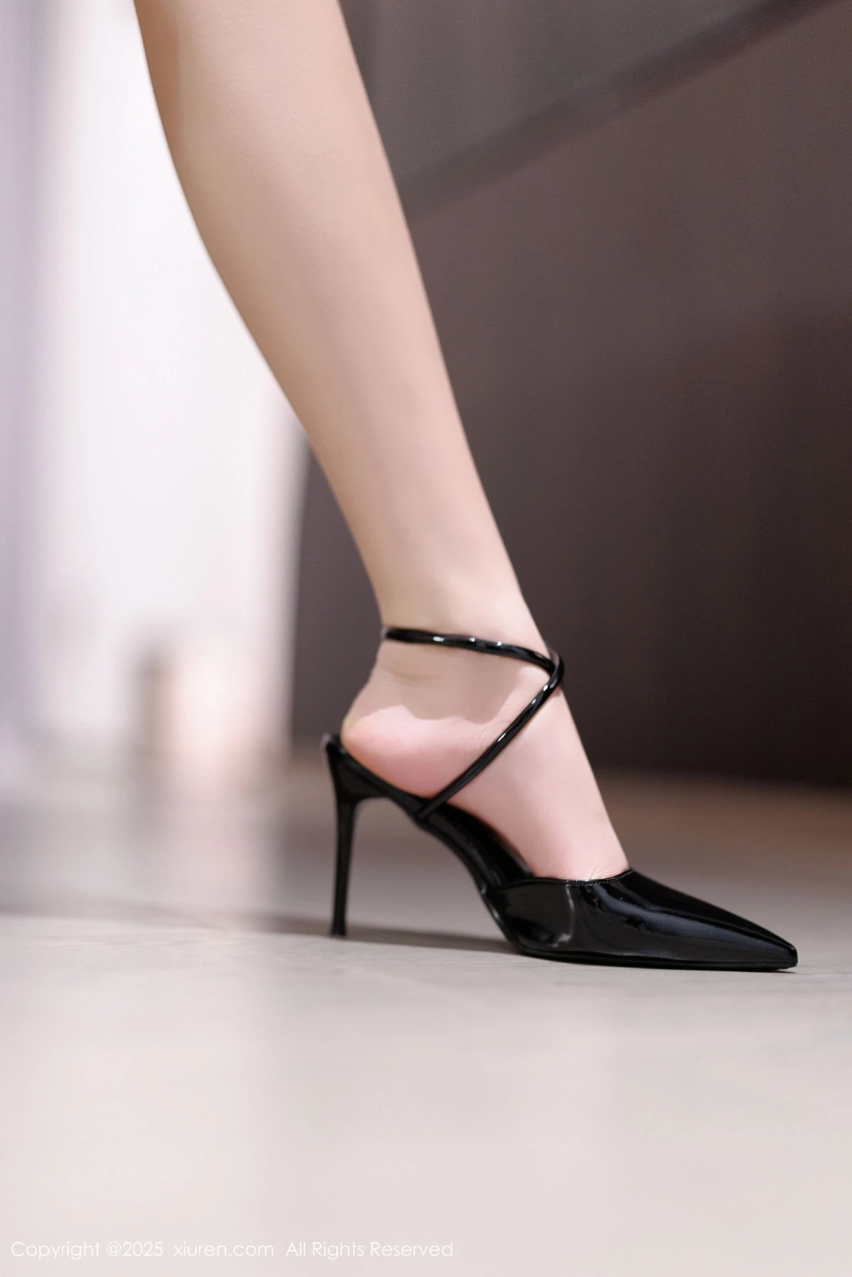 2kmn.vip_[XiuRen秀人网]No.9761_模特初梦瑶性感黄色连衣长裙+黑色蕾丝内衣秀曼妙身材诱惑写真83P