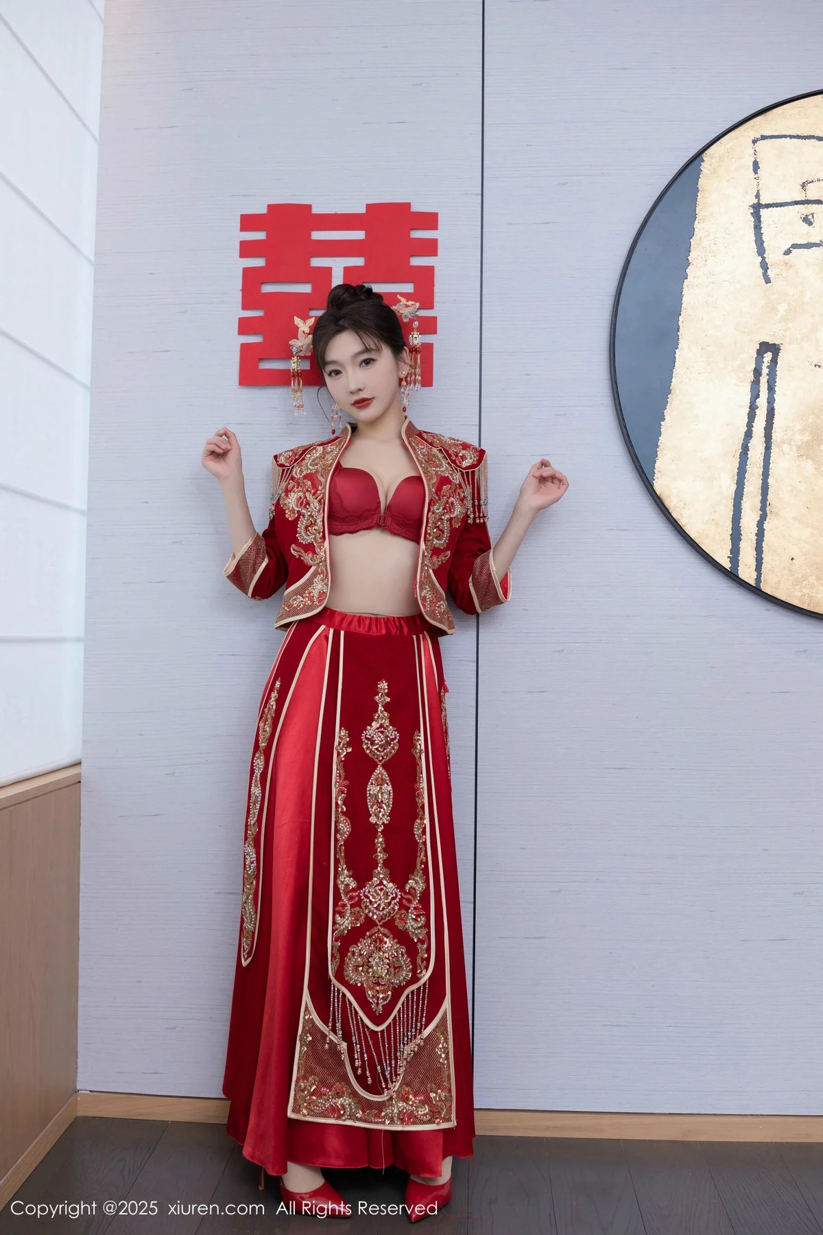 2kmn.vip_[XiuRen秀人网]No.9770_模特陆萱萱性感新娘装露红色内衣配超薄肉丝秀柔美身材诱惑写真82P