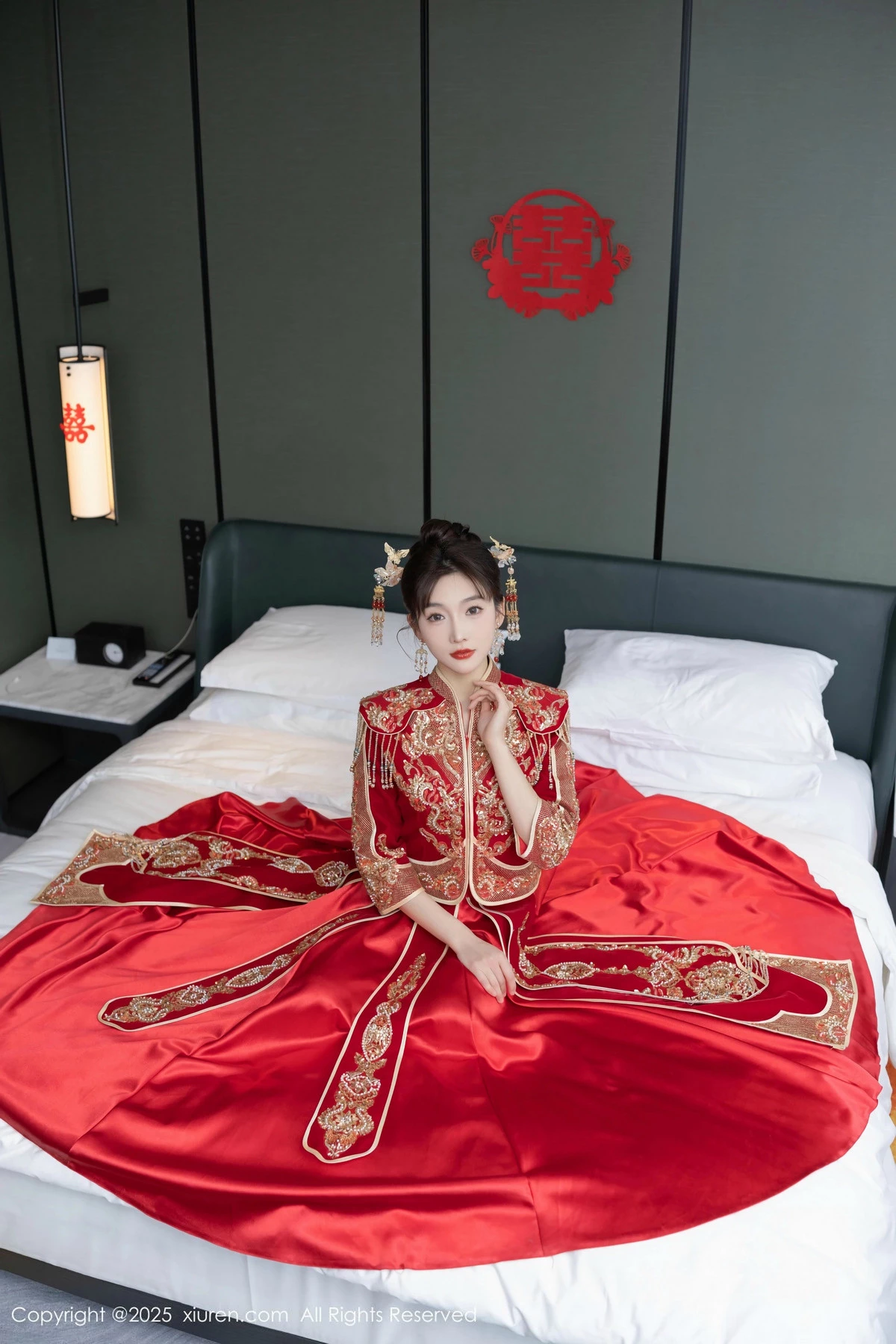 2kmn.vip_[XiuRen秀人网]No.9770_模特陆萱萱性感新娘装露红色内衣配超薄肉丝秀柔美身材诱惑写真82P