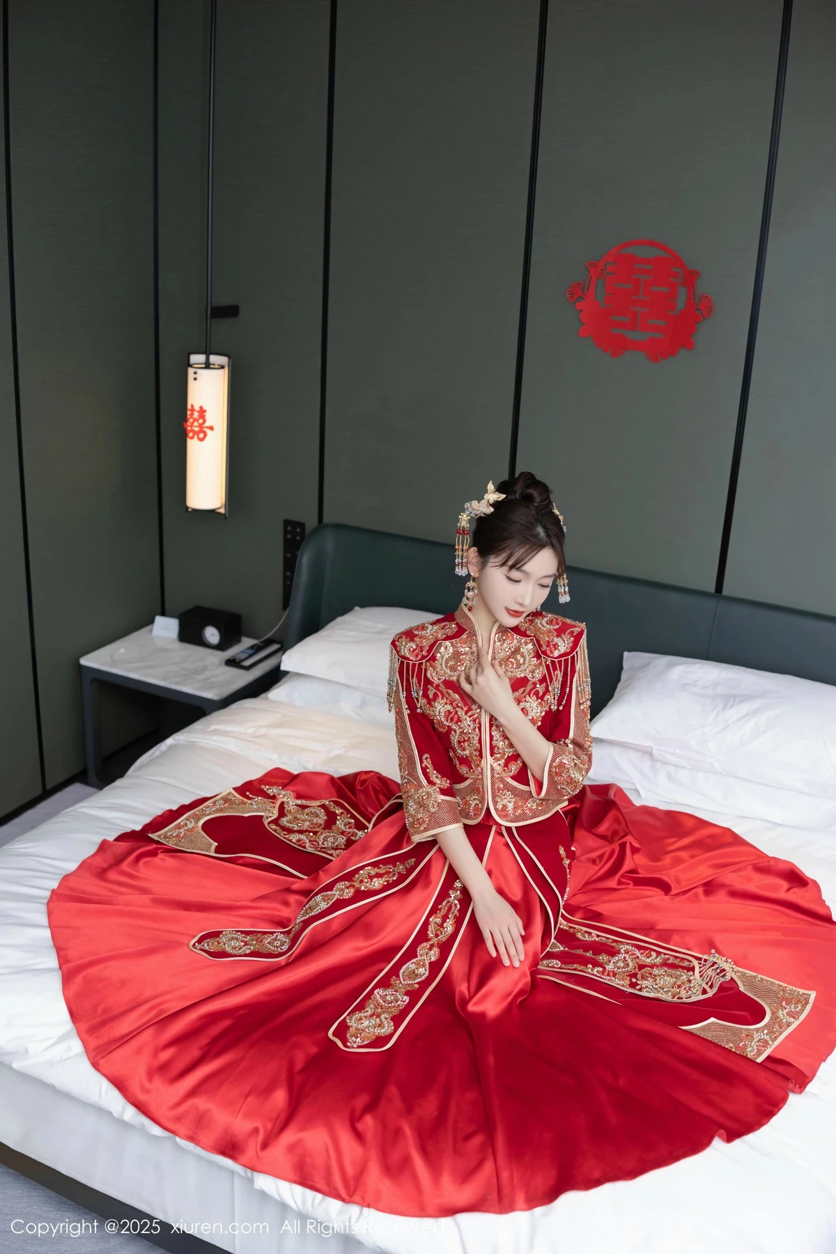 2kmn.vip_[XiuRen秀人网]No.9770_模特陆萱萱性感新娘装露红色内衣配超薄肉丝秀柔美身材诱惑写真82P