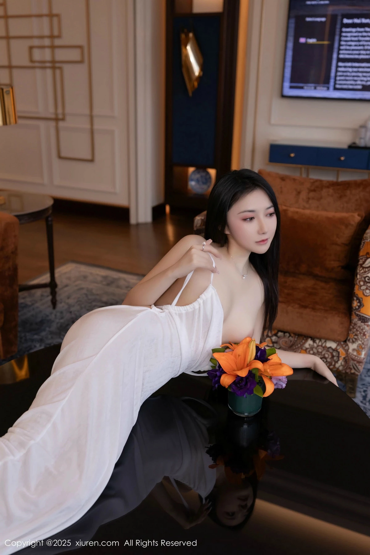 2kmn.vip_[XiuRen秀人网]No.9780_模特鱼子酱Fish私房性感白色透视连衣长裙秀惹火身材诱惑写真80P