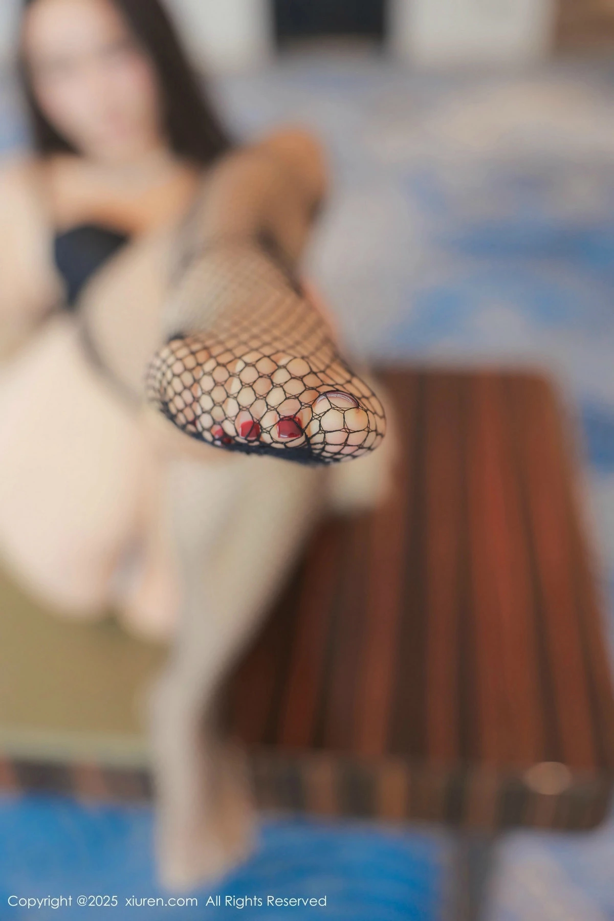 2kmn.vip_[XiuRen秀人网]No.9781_模特Candy糖糖性感黑色情趣内衣配黑丝网袜秀完美身材诱惑写真80P