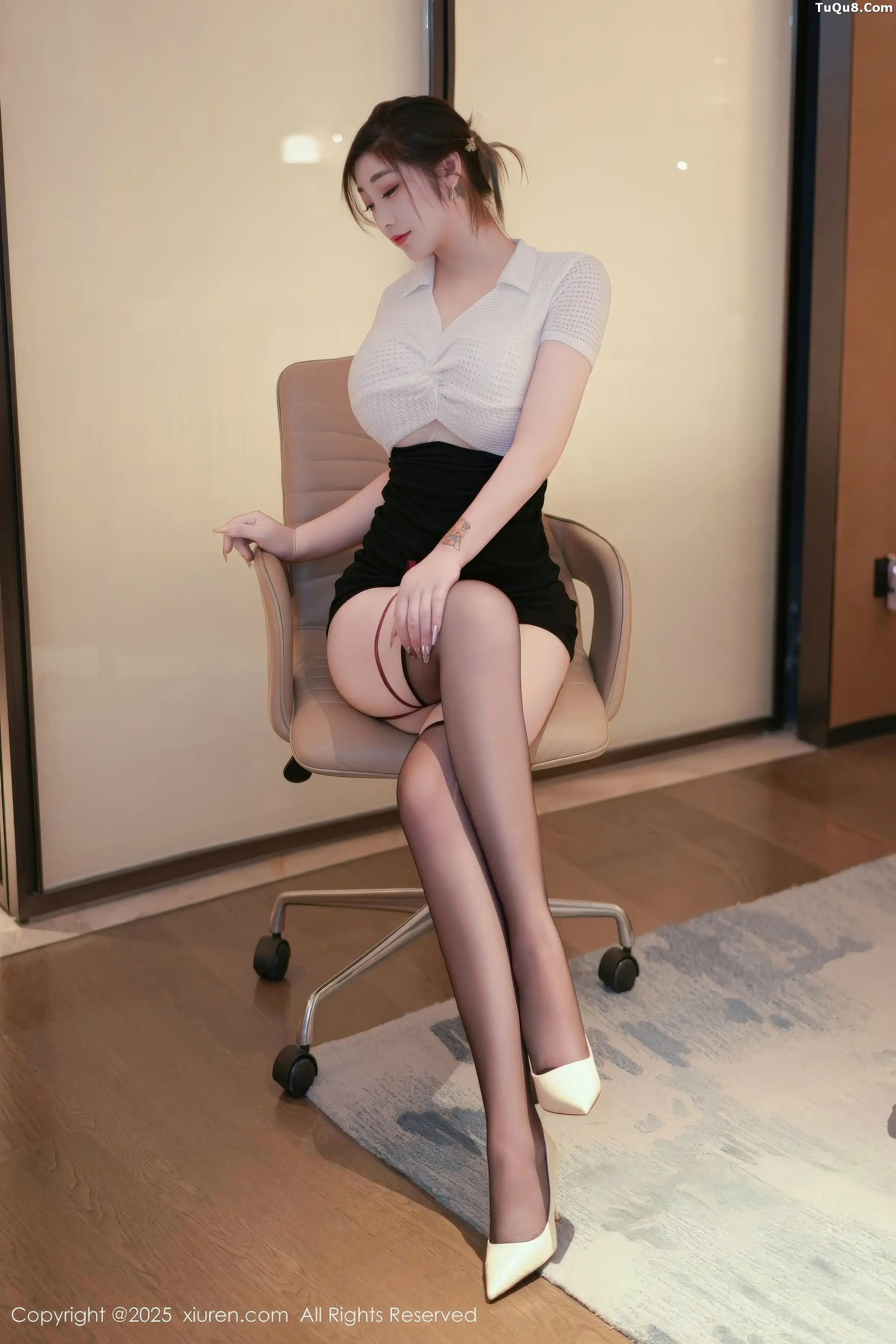 2kmn.vip_[XiuRen秀人网]No.11102_女神妲己_Toxic性感黑色包臀短裙配黑丝吊袜秀丰满身材诱惑写真76P