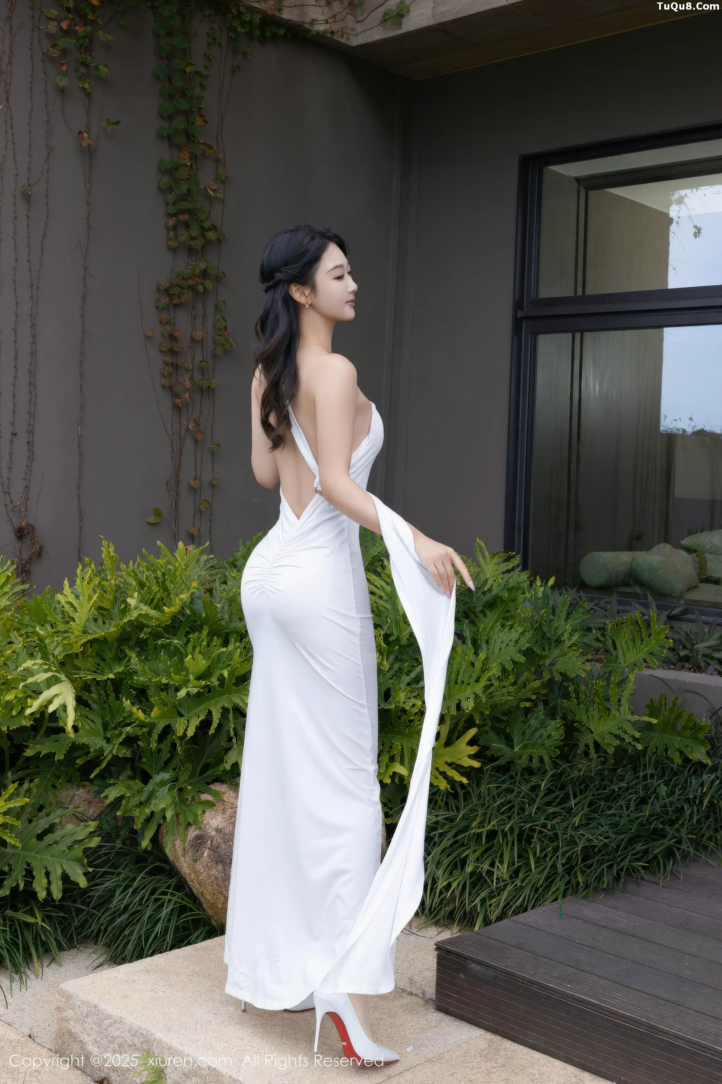 2kmn.vip_[XiuRen秀人网]No.11109_模特唐安琪性感白色长裙配超薄无内肉丝秀曼妙身姿撩人诱惑写真77P