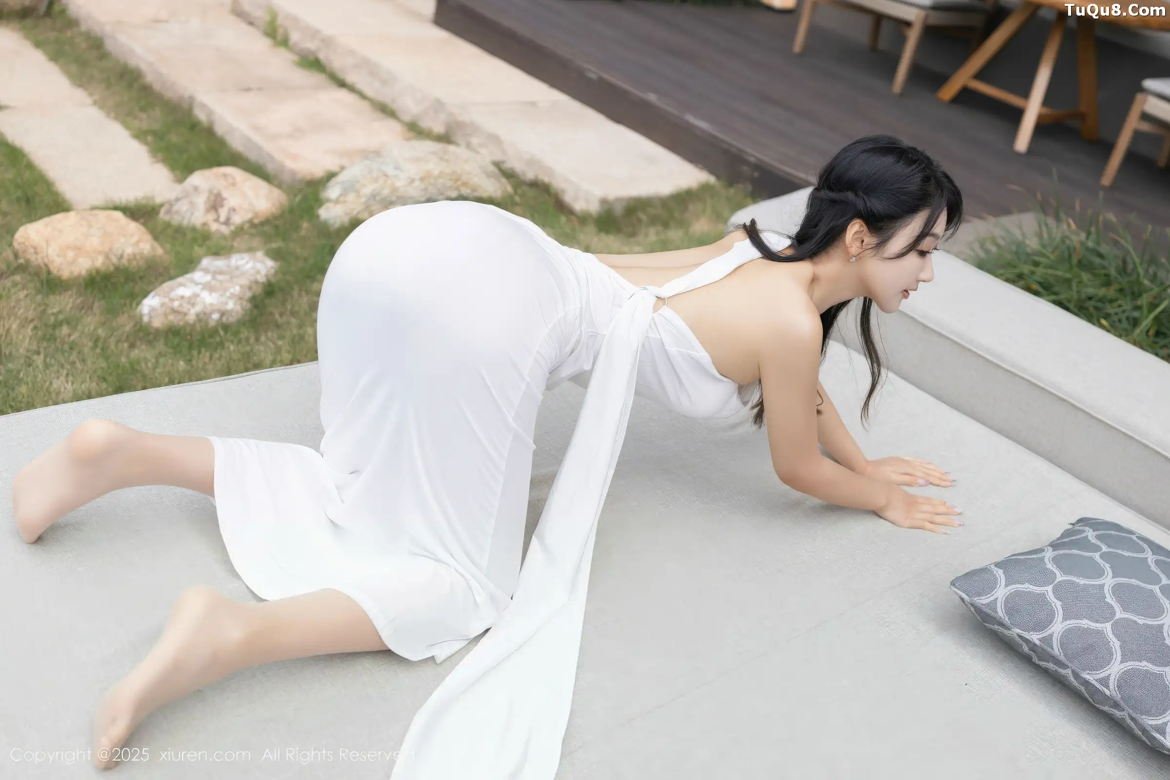 2kmn.vip_[XiuRen秀人网]No.11109_模特唐安琪性感白色长裙配超薄无内肉丝秀曼妙身姿撩人诱惑写真77P