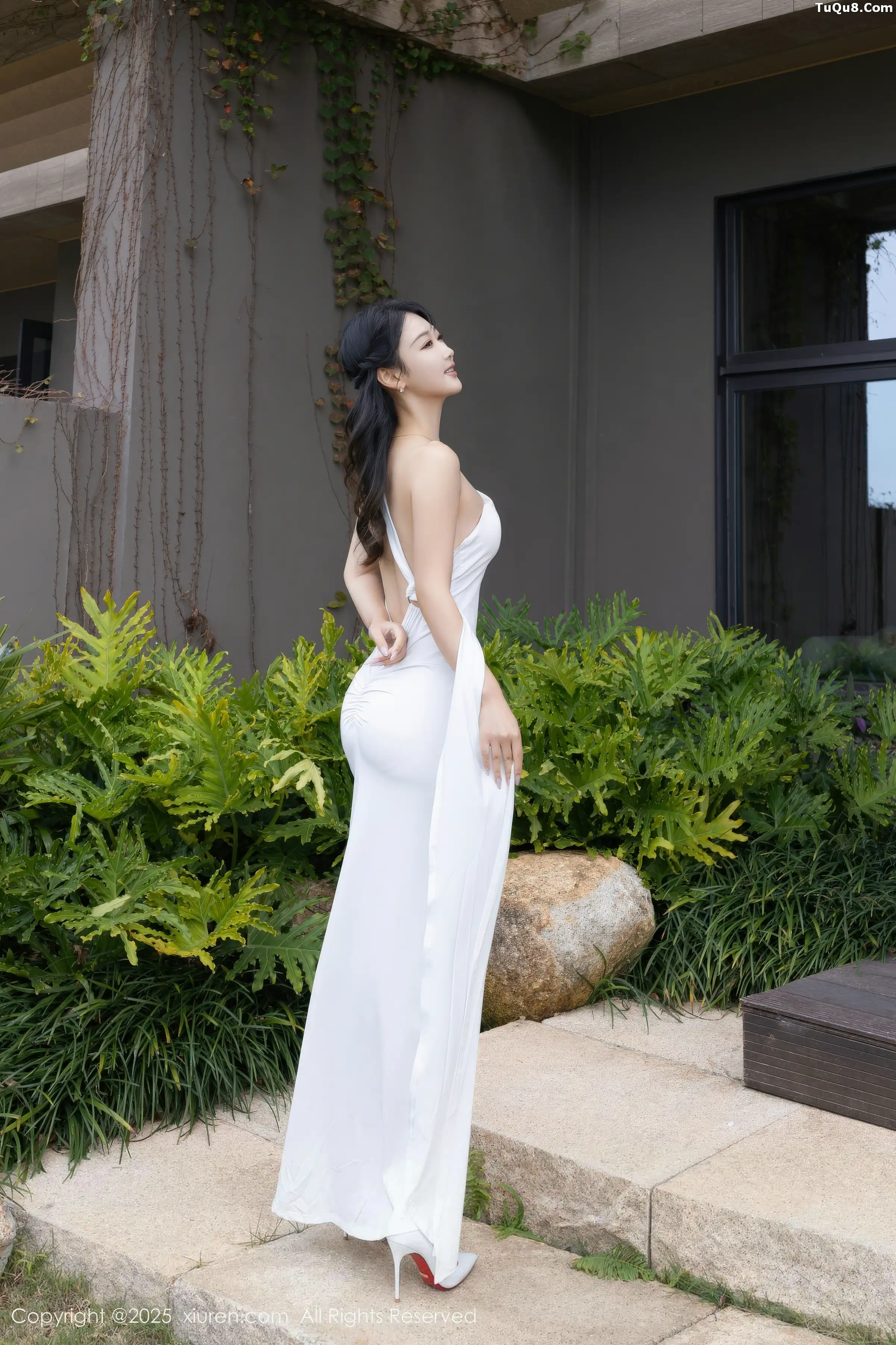2kmn.vip_[XiuRen秀人网]No.11109_模特唐安琪性感白色长裙配超薄无内肉丝秀曼妙身姿撩人诱惑写真77P