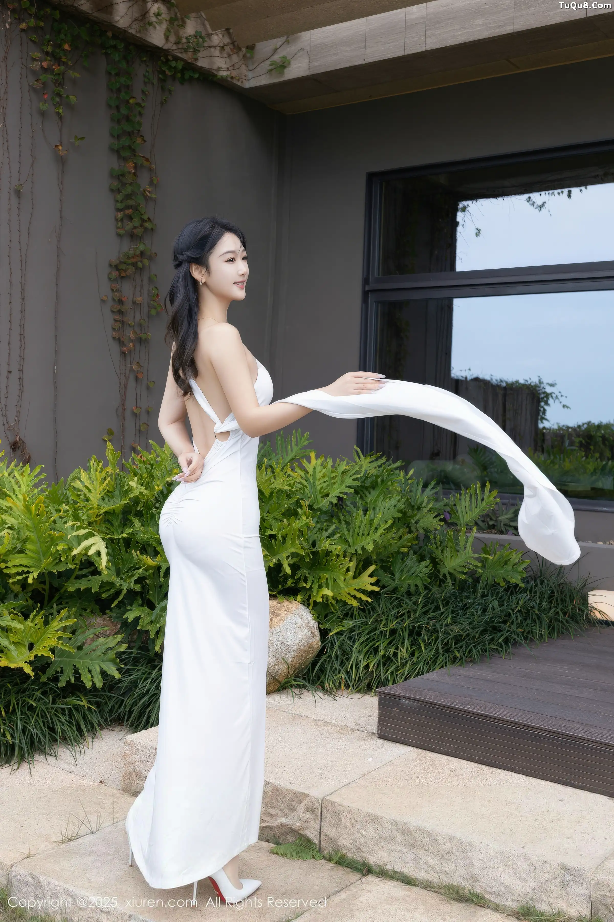2kmn.vip_[XiuRen秀人网]No.11109_模特唐安琪性感白色长裙配超薄无内肉丝秀曼妙身姿撩人诱惑写真77P