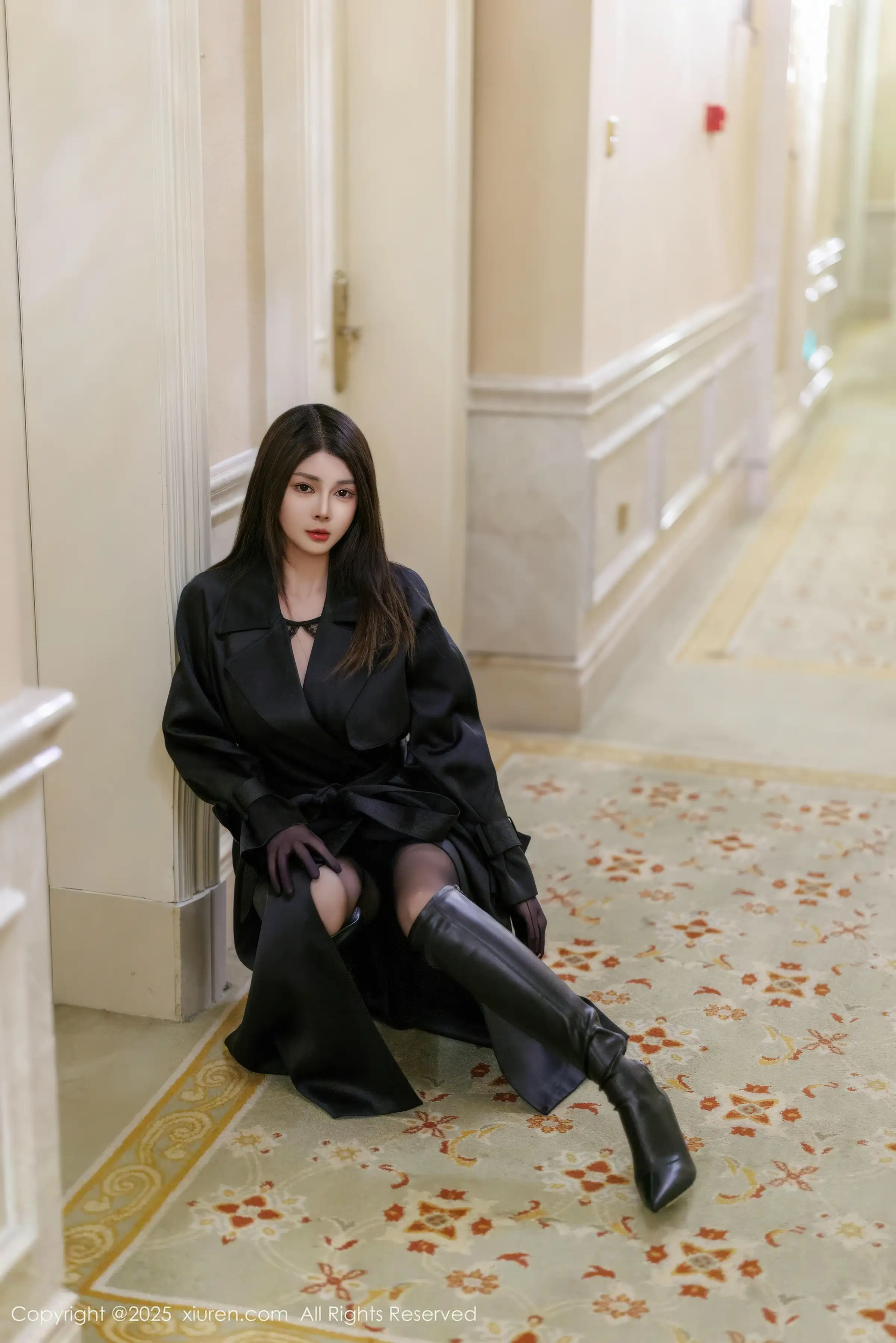 2kmn.vip_[XiuRen秀人网]No.11114_模特凯竹法师～性感黑色情趣内衣配超薄黑丝秀丰腴身材诱惑写真81P