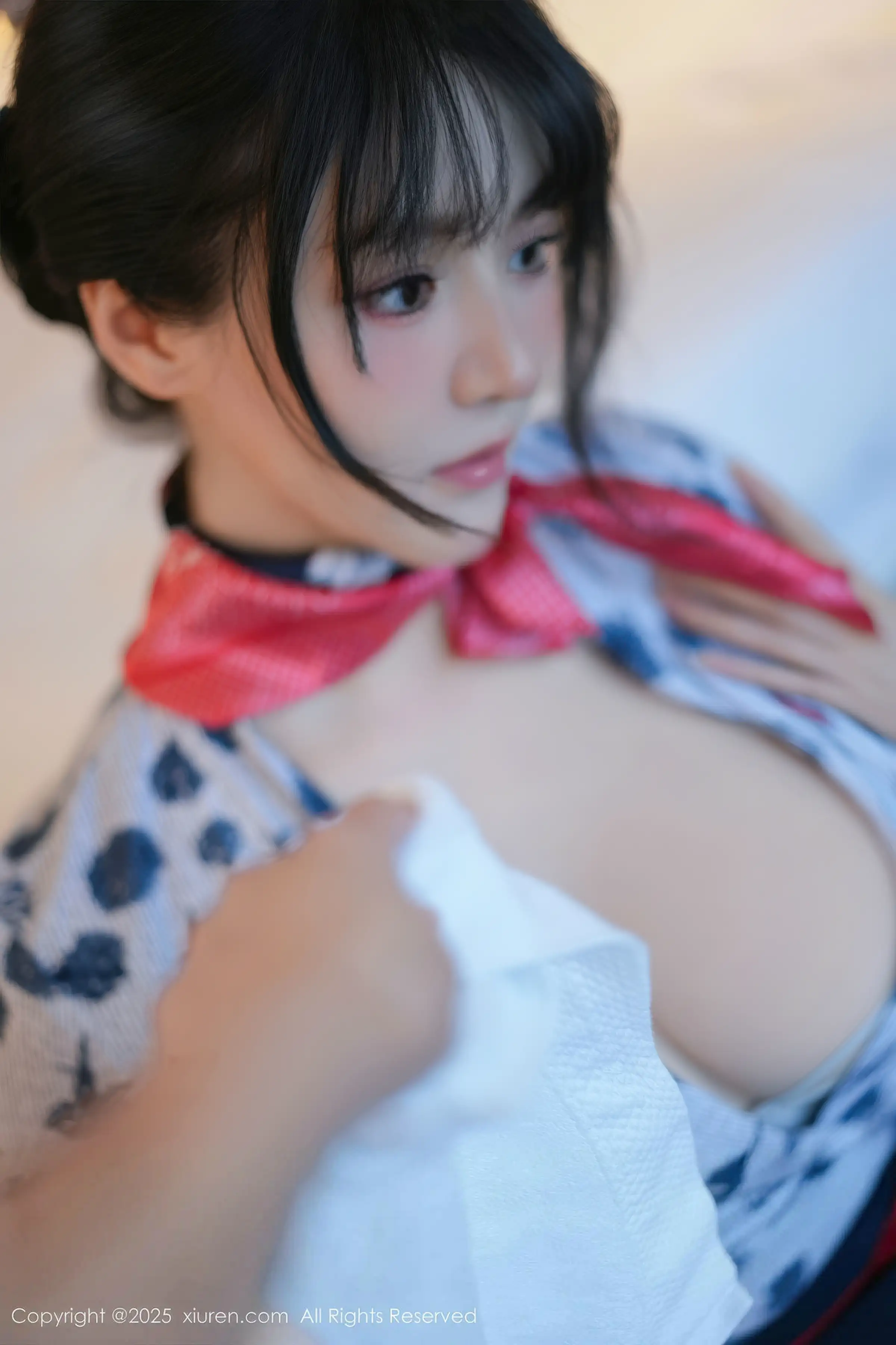 2kmn.vip_[XiuRen秀人网]No.11115_模特沈南汐RuRu性感空姐制服露灰色内衣秀凹凸身材诱惑写真80P