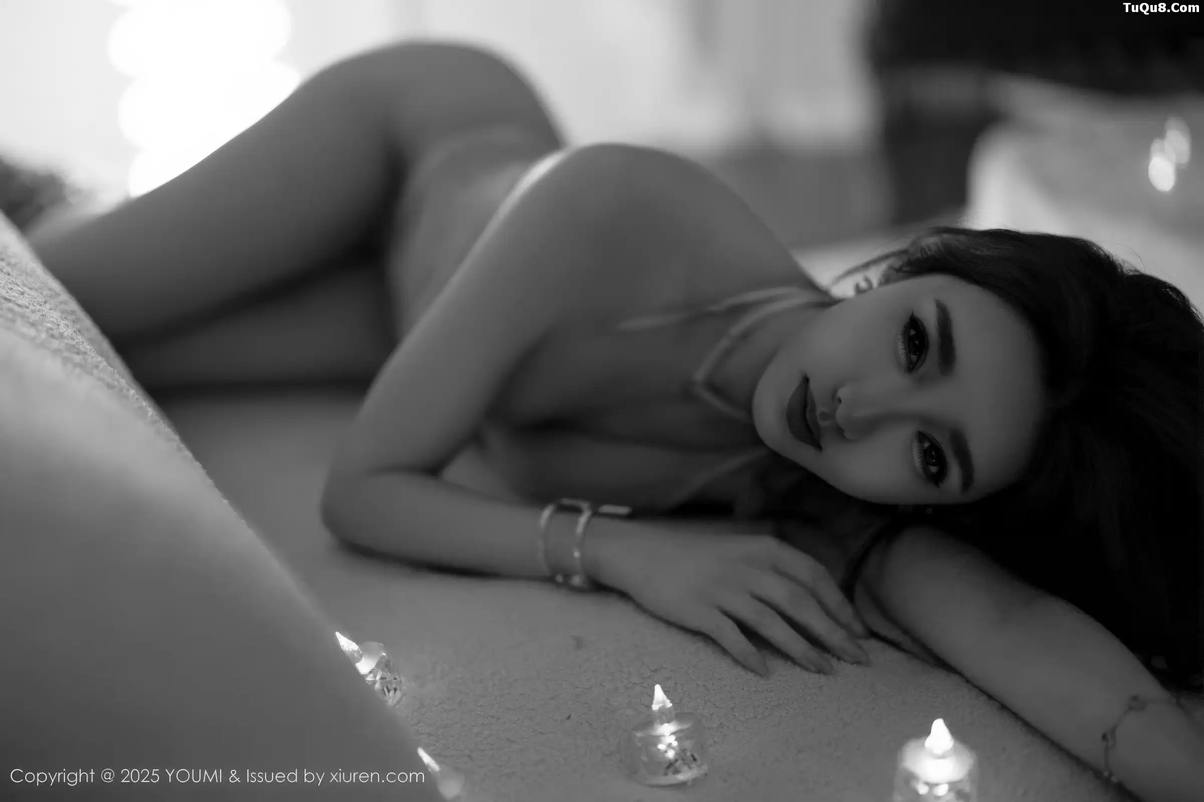 2kmn.vip_[YouMi尤蜜荟]Vol.1191_模特Twins-桃桃性感浅色连衣短裙配超薄肉丝秀完美身材诱惑写真72P