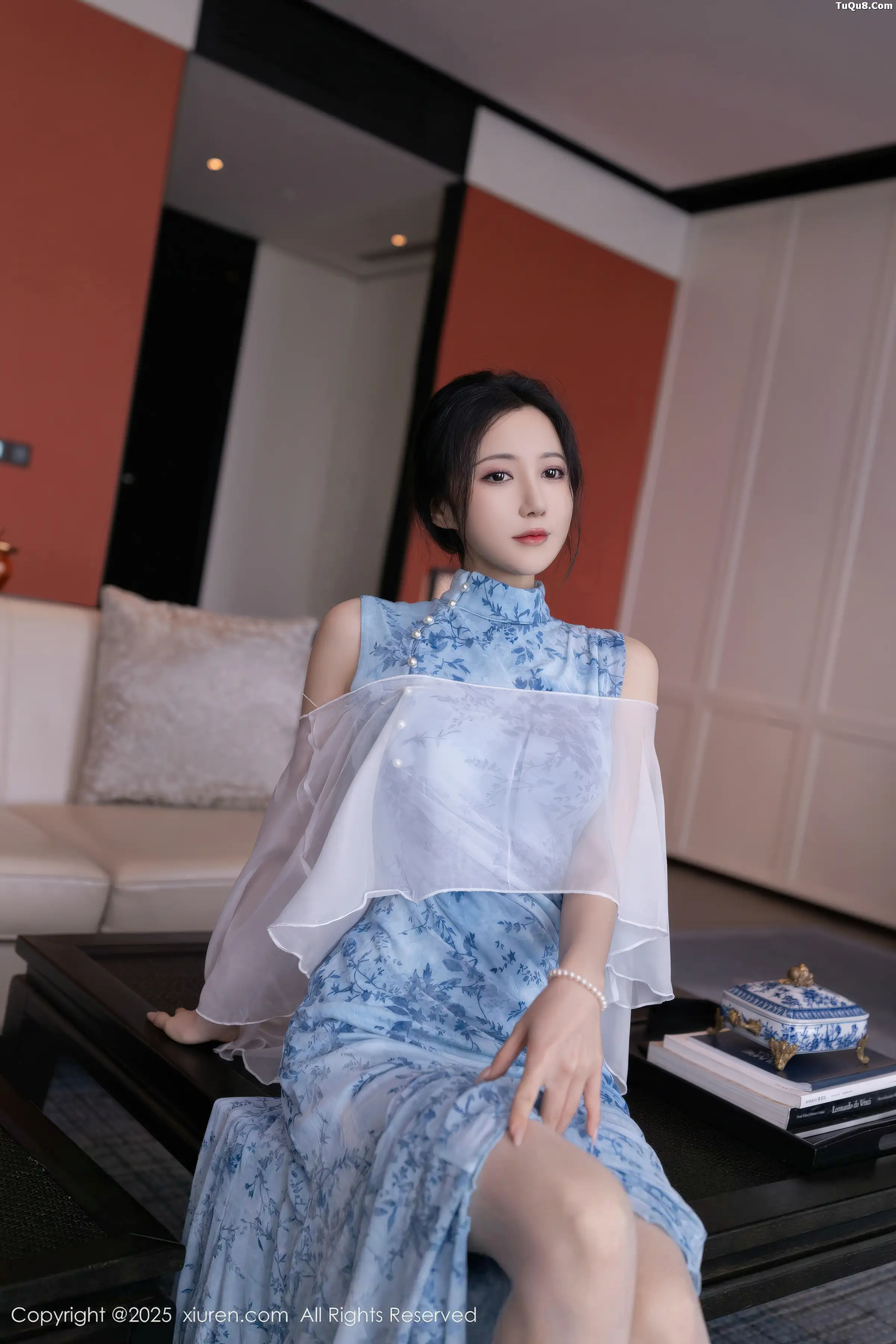 2kmn.vip_[XiuRen秀人网]No.11133_模特鱼子酱Fish性感青瓷连衣裙露白色蕾丝内衣秀曼妙身姿诱惑写真81P